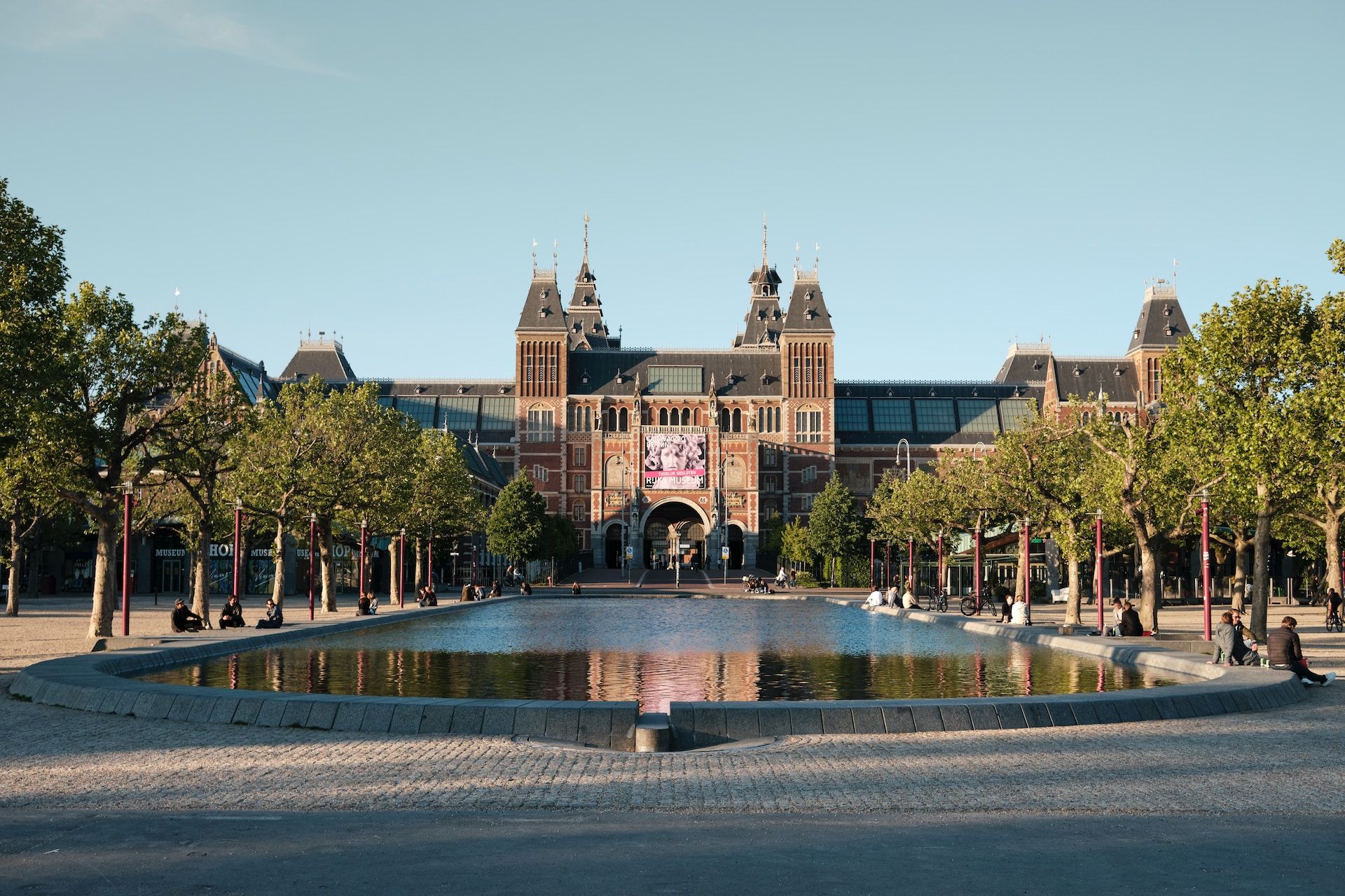 12 Things To Do In Amsterdam: Complete Guide To This Vibrant Dutch Capital