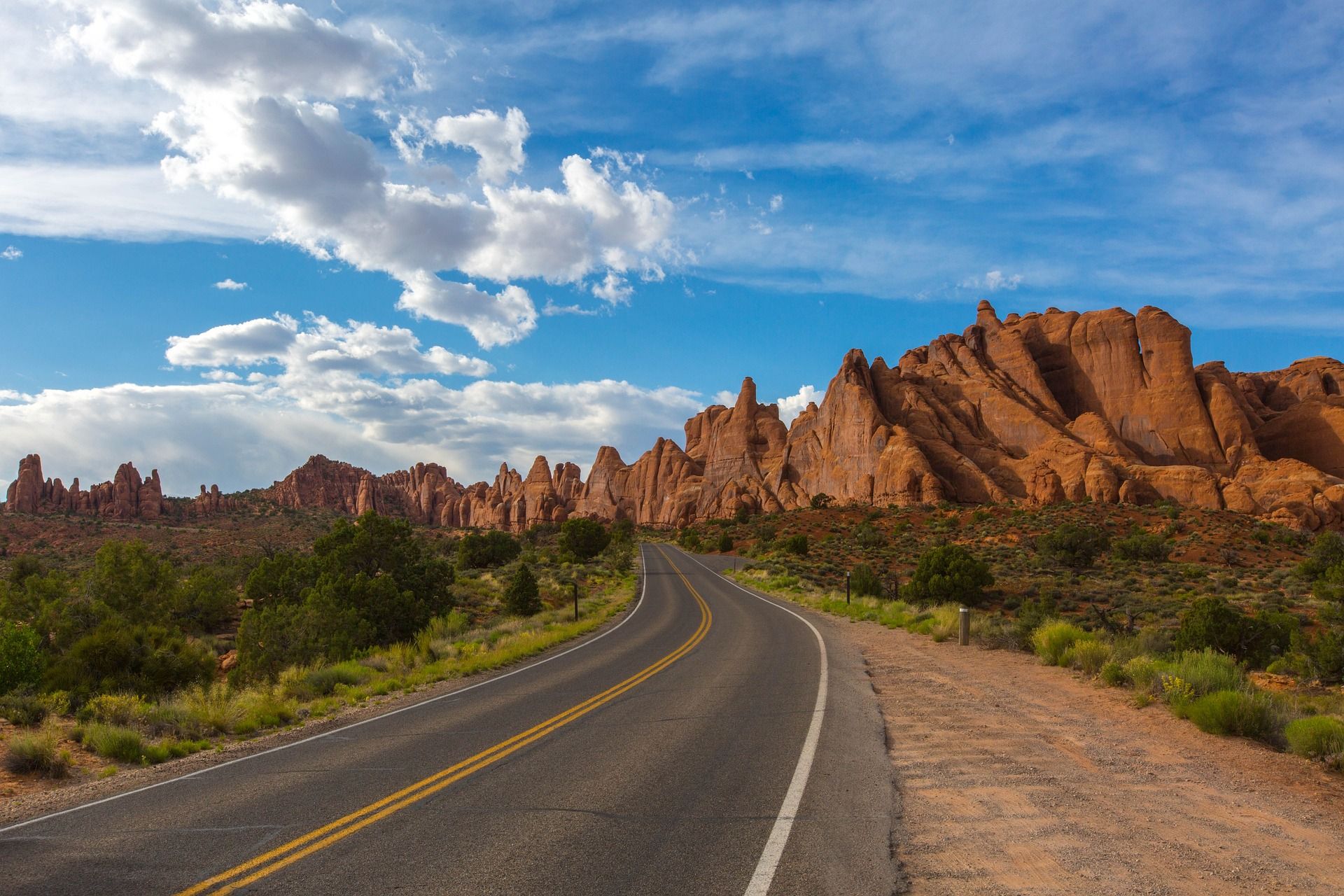 The scenic road to Red Rock Canyon in the Mojave Desert of Nevada, USA