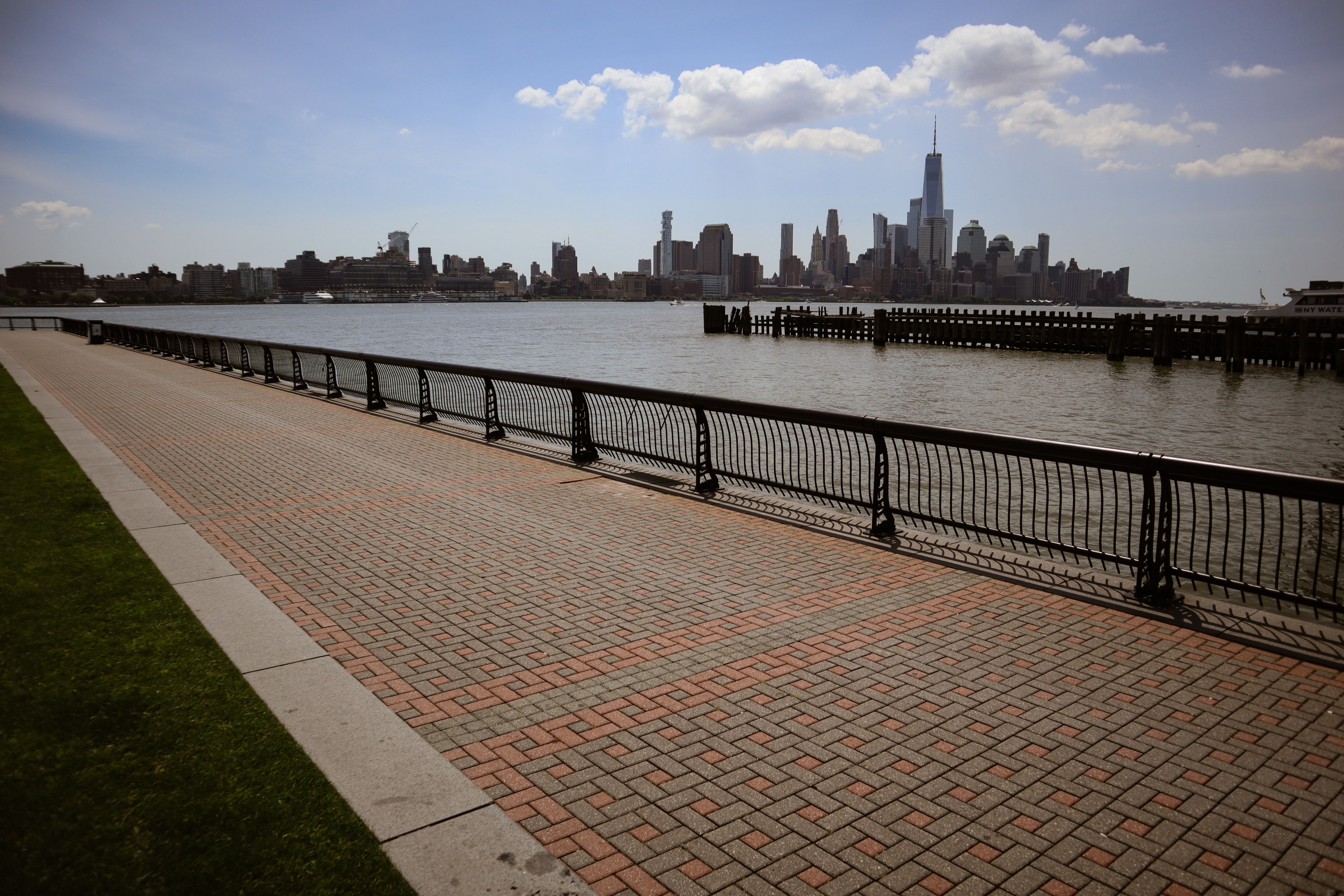 Wide path along the Hudson River in Hoboken, New Jersey