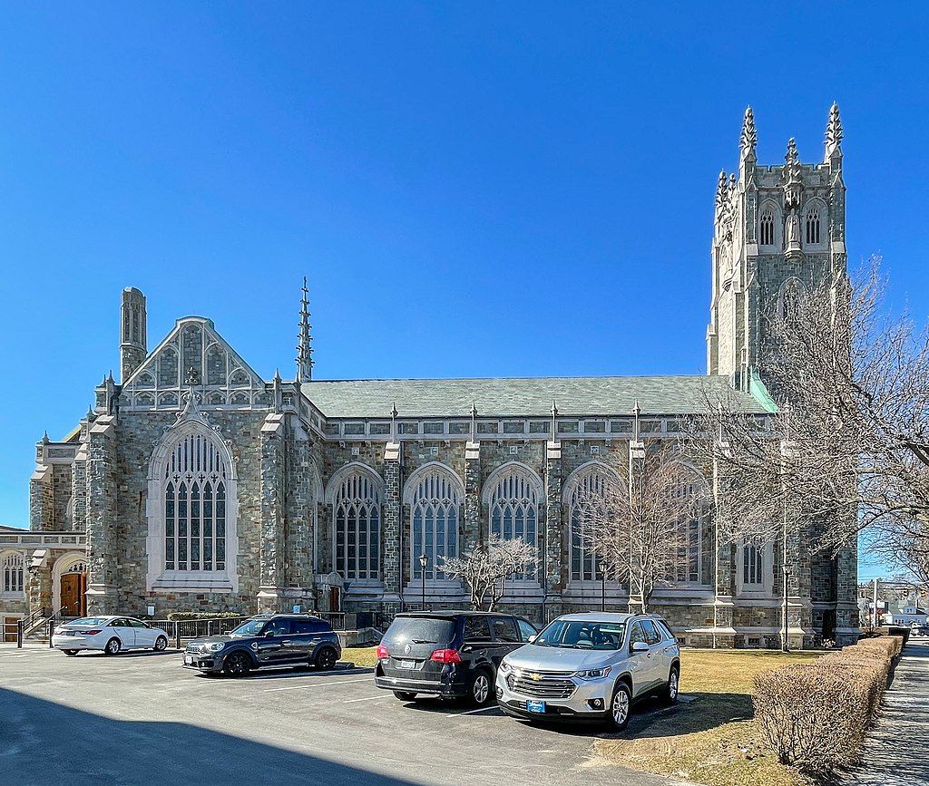 14 Things To Do In Cranston Complete Guide To Rhode Island S Hidden Gem   Saint Paul Church Cranston  Rhode Island Side View 