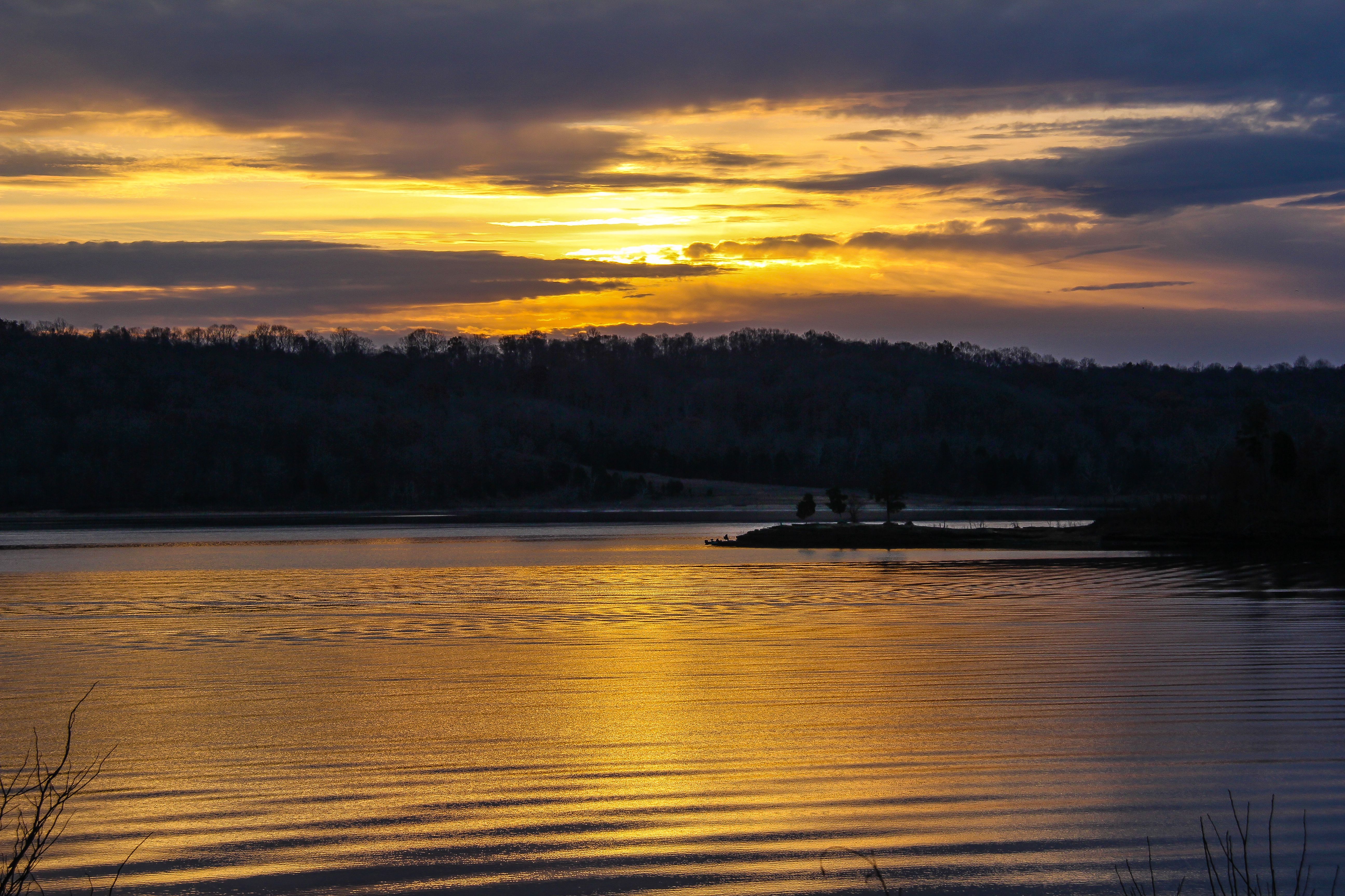 Nascer do sol Green River Lake Kentucky