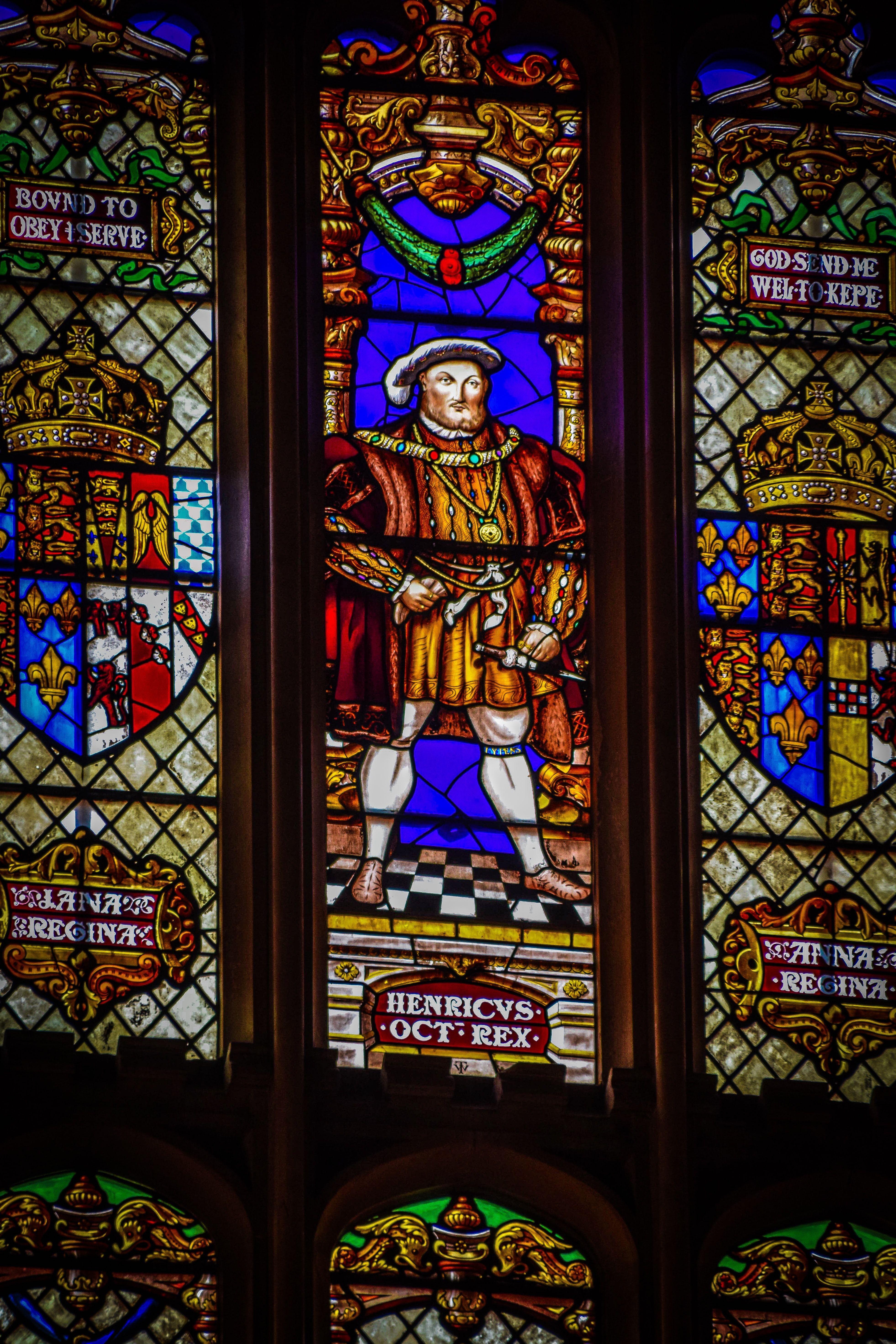 Stained glass portrait of Henry VIII in Hampton Court Palace