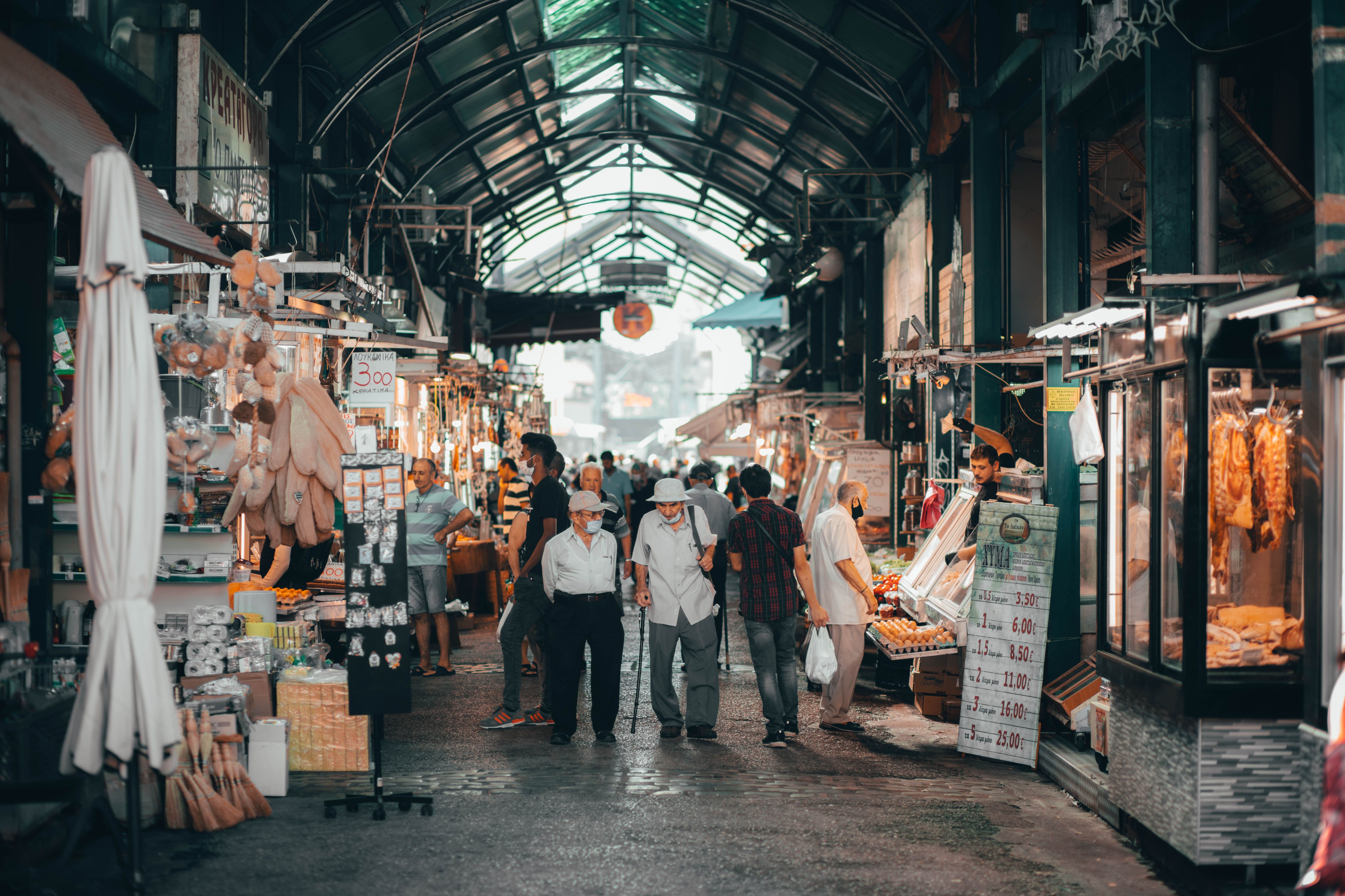 Dentro de um mercado em Thessaloniki
