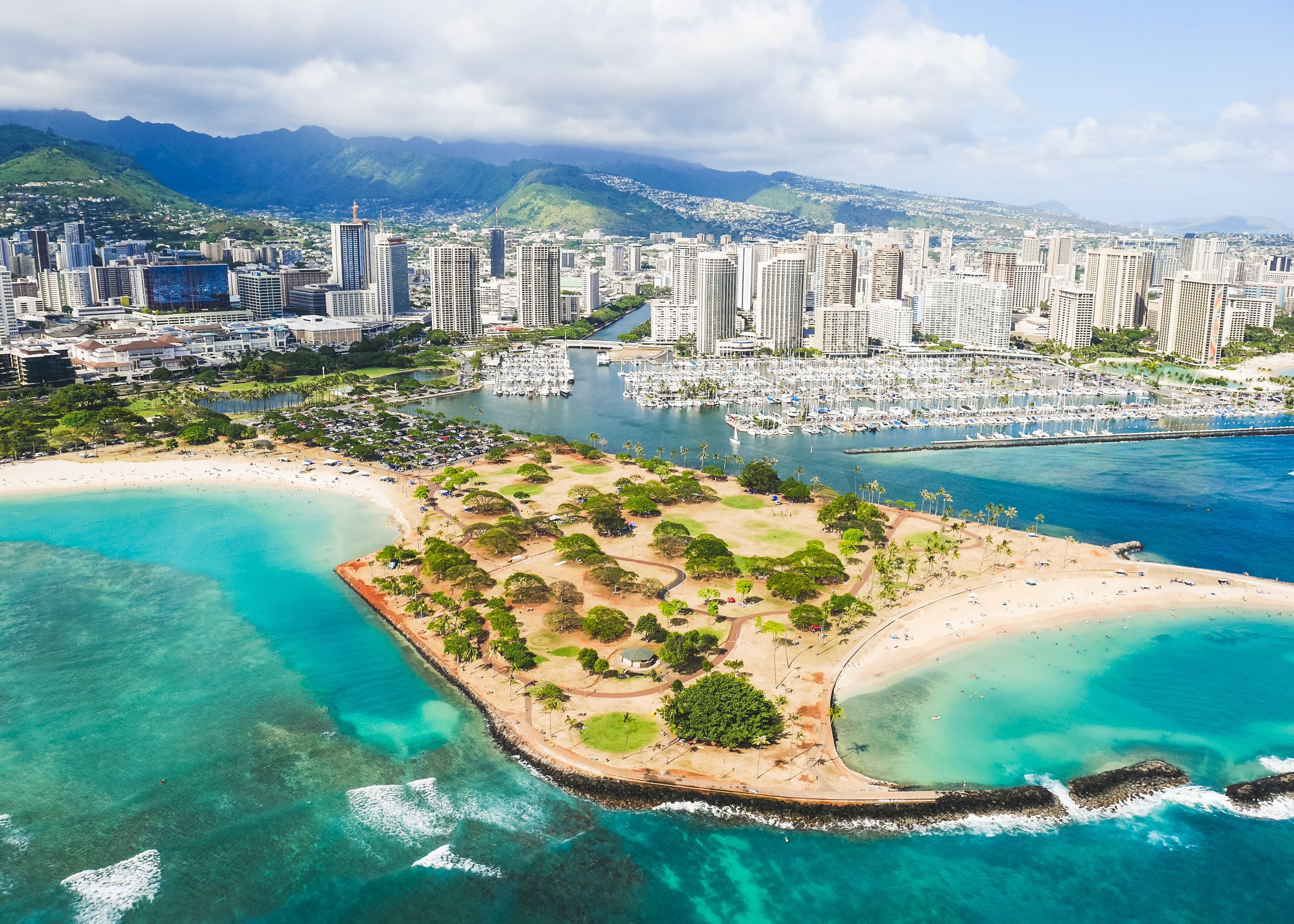 Aerial shot of Honolulu, Hawaii