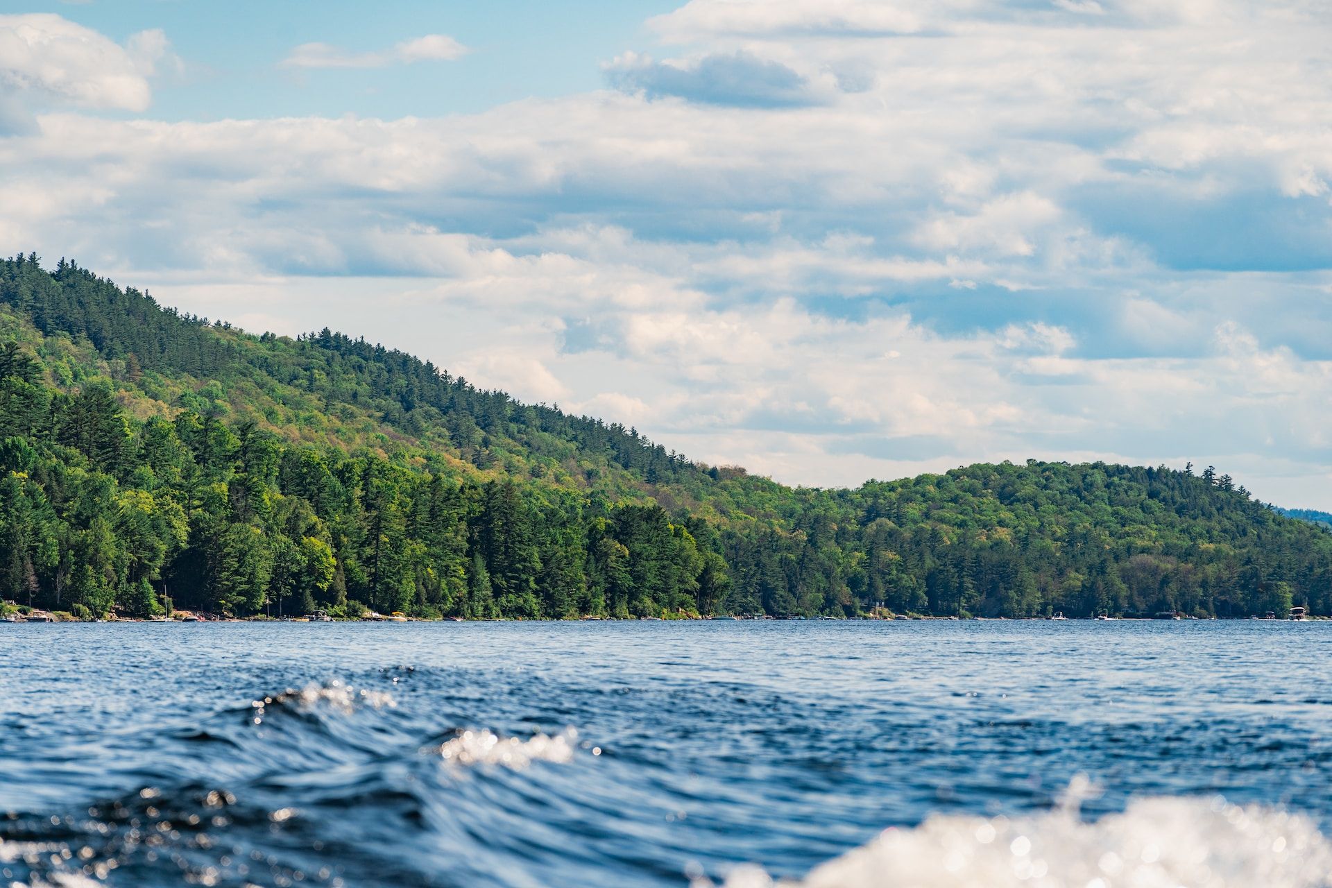 10 Most Beautiful Lakes In Upstate New York To Enjoy The Charming Water