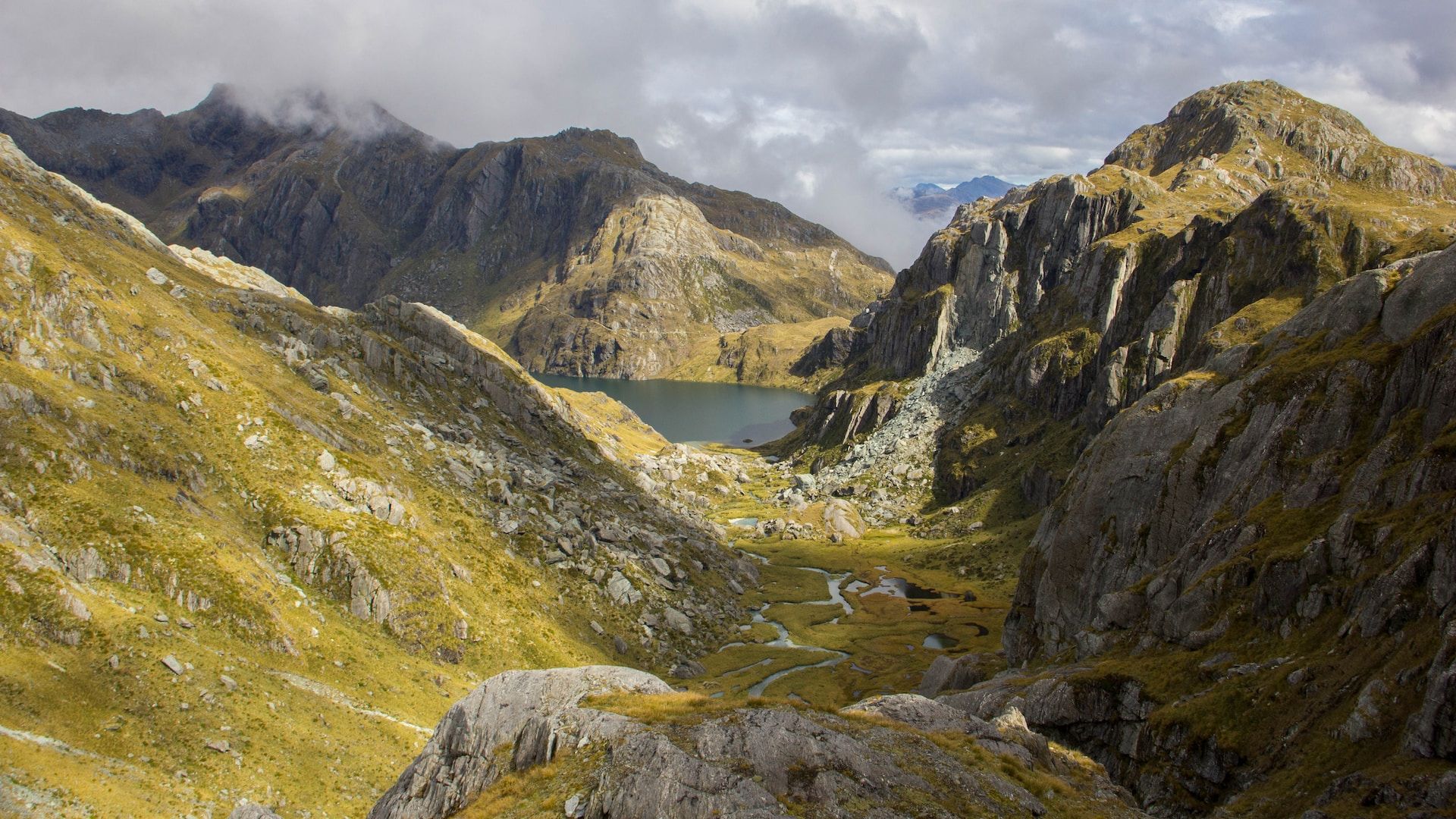 Mountains and lakes in Mount Aspiring National Park, New Zealand