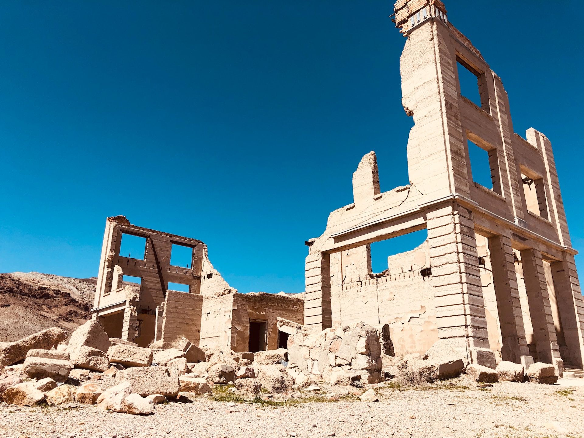 The ruins of the abandoned ghost town of Rhyolite in Nevada