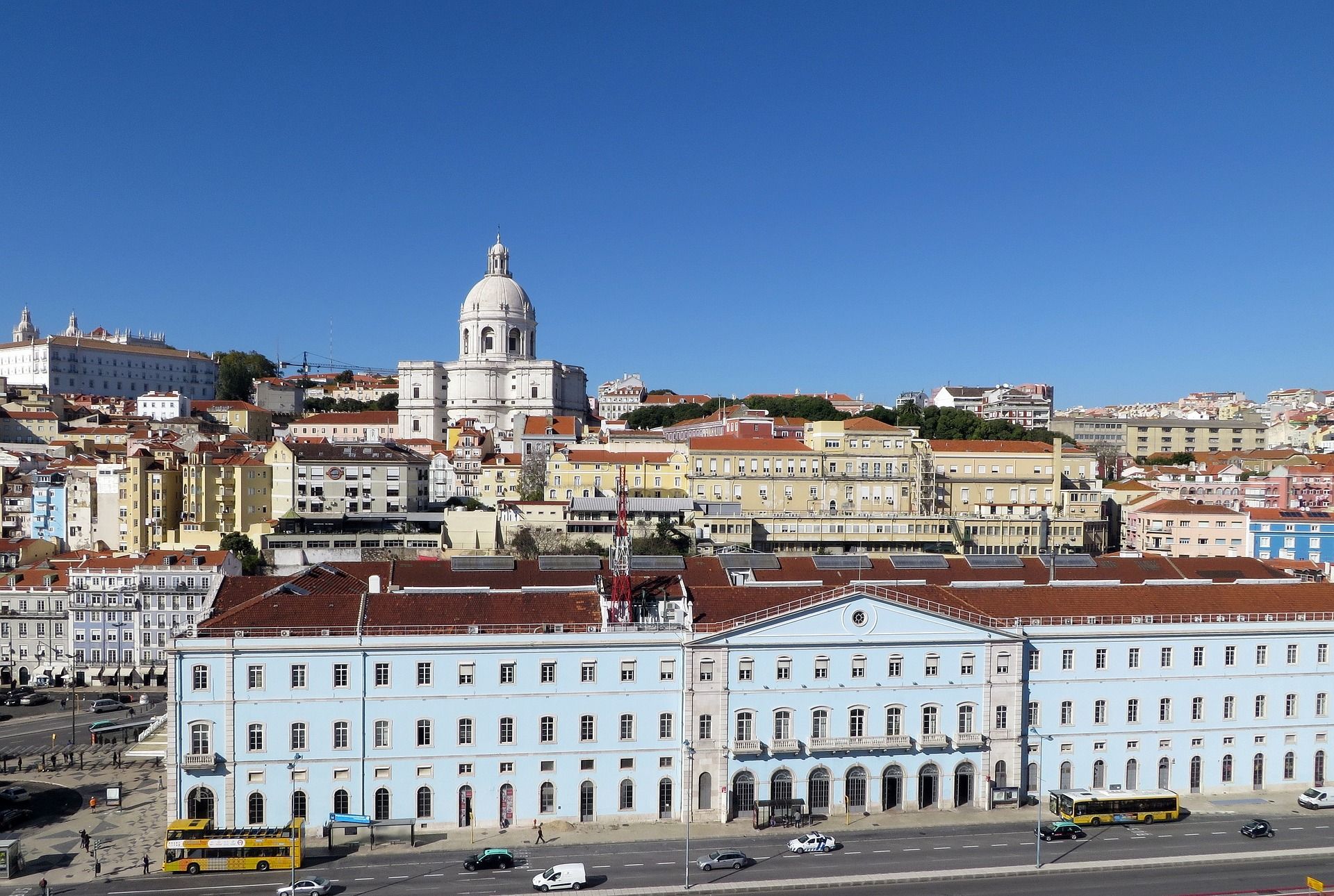 10 Best Hotels Near Lisbon Airport With A Shuttle Service