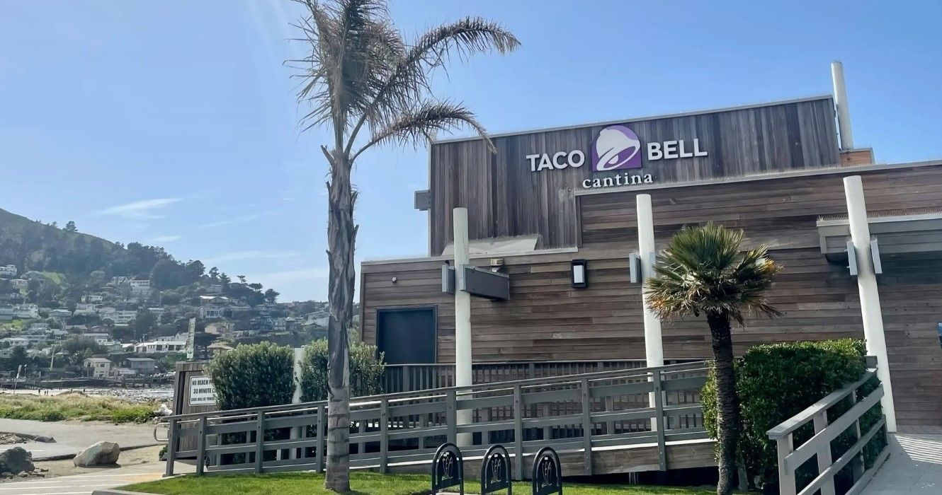 Pacifica Taco Bell Exterior