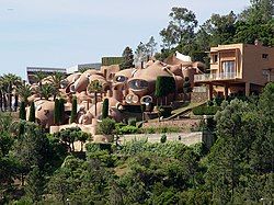 Palais Bulles in Cannes
