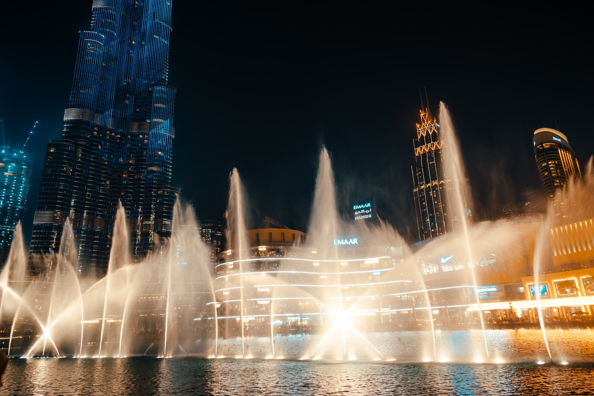 Dubai Fountain evening show