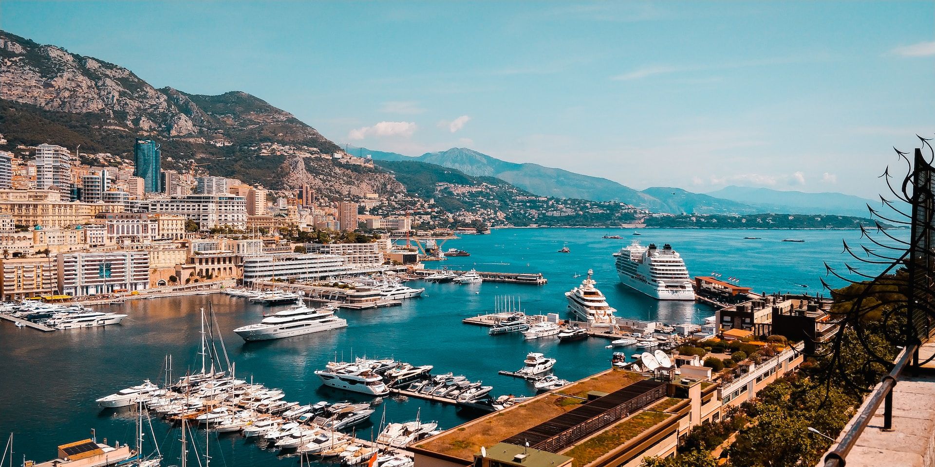 Monte Carlo harbour