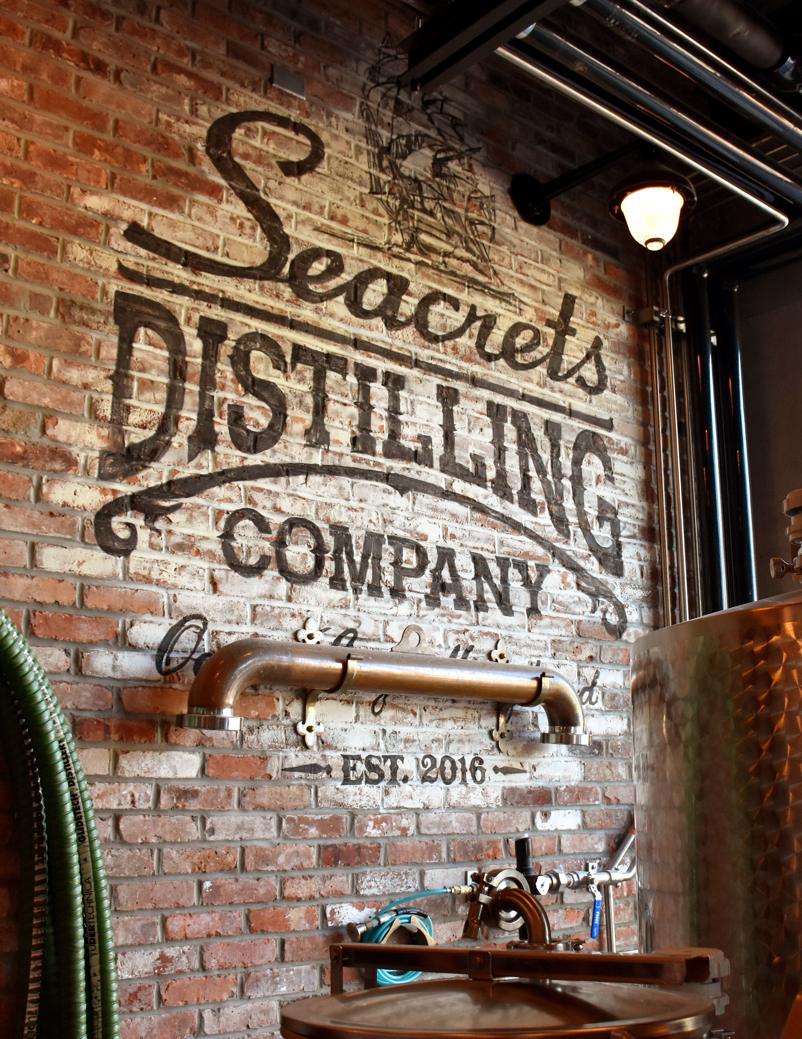 Seacrets Distilled Company's interior, Ocean City, Maryland