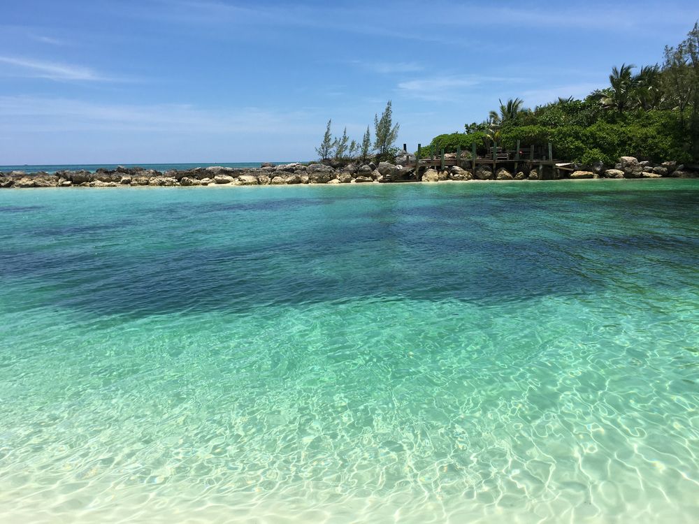 Ocean in Freeport, Bahamas