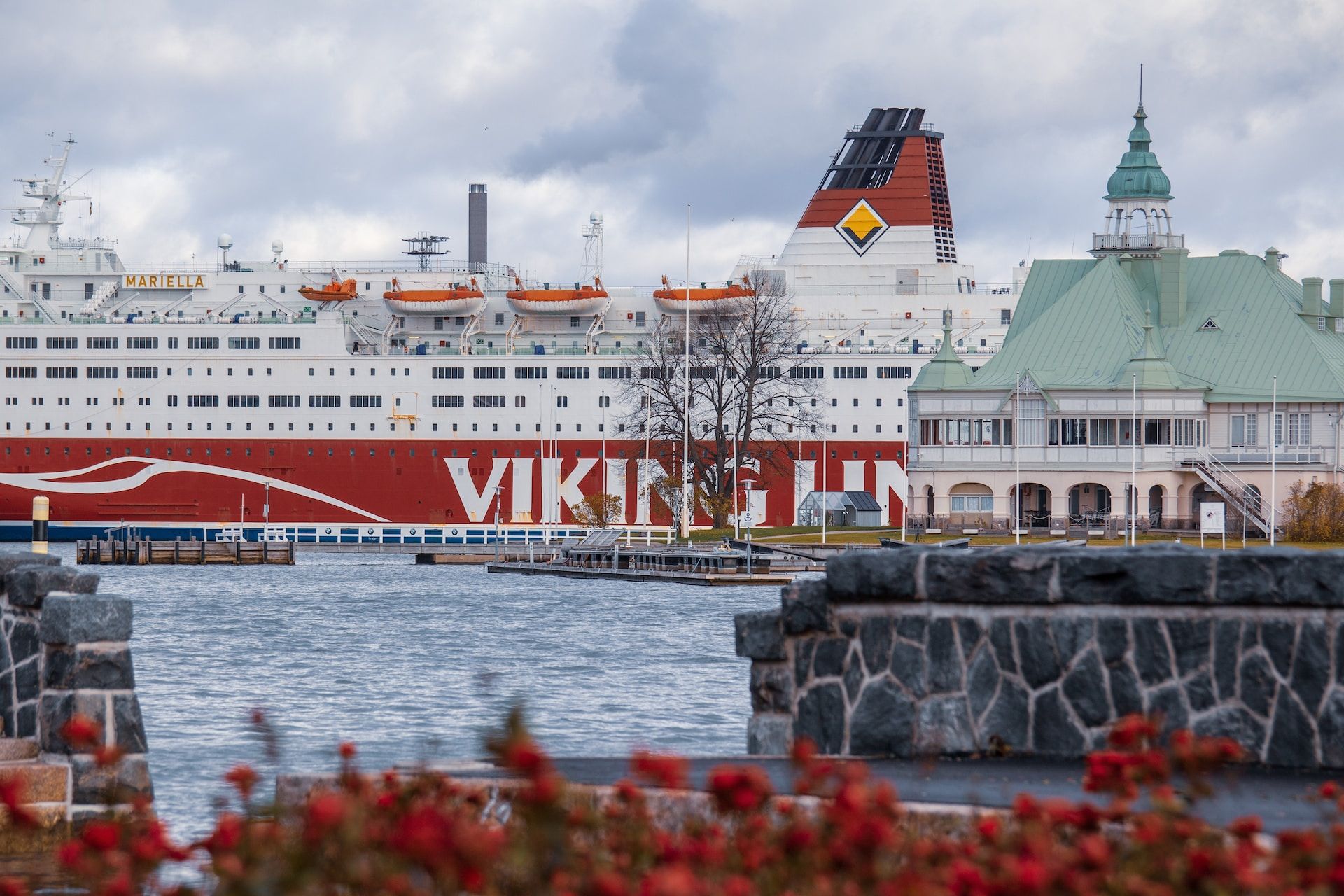 Viking Cruise Ship docked at South Harbour