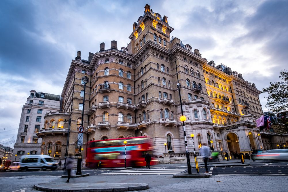 HOTELS IN LONDON visual data 2