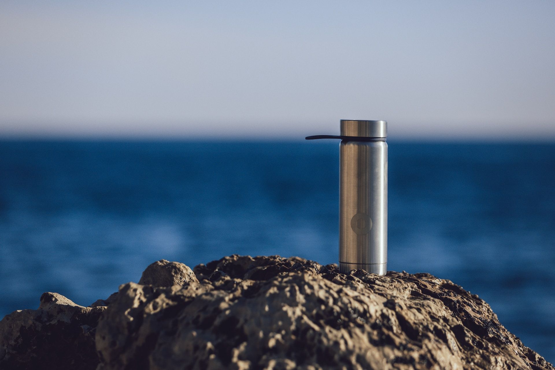 Stainless steel reusable water bottle