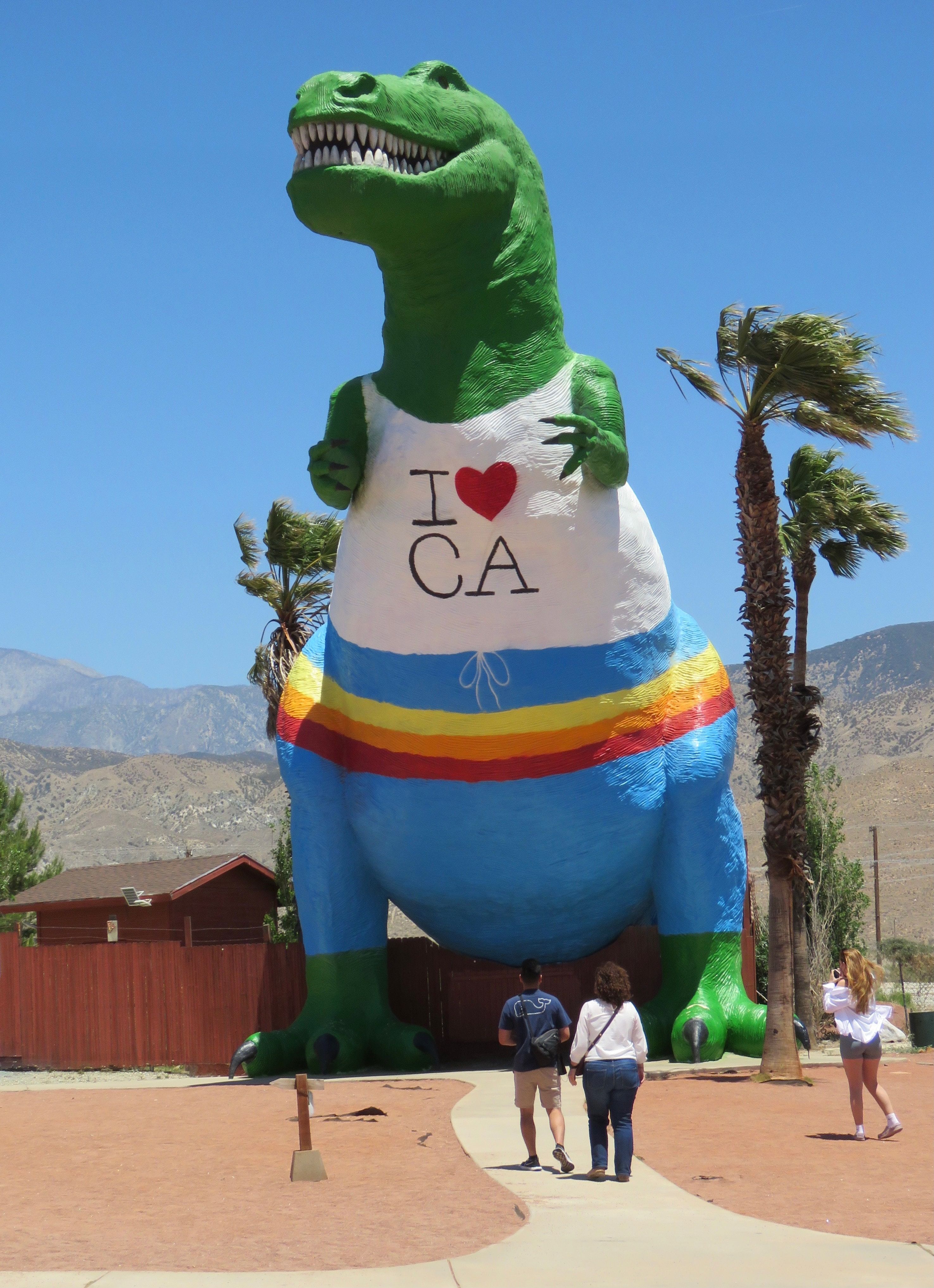 10 Las Vegas To Palm Springs Road Trip Stops That Take You From City To Glamour
