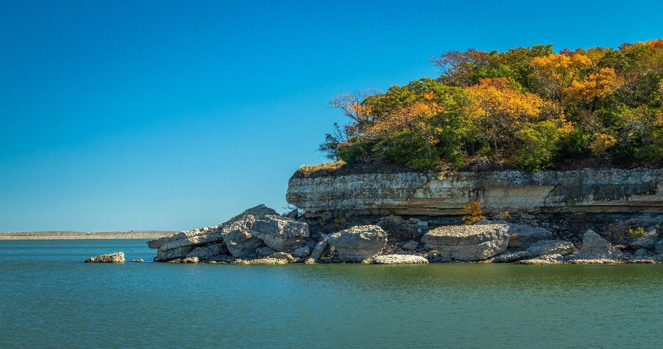 Cliff side views at Lake Texoma in Texas, USA