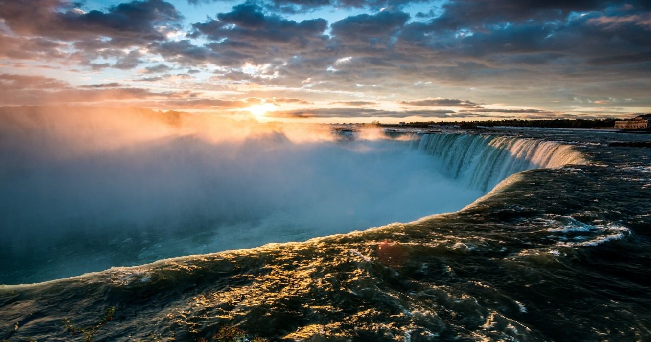Niagara Falls at sunrise, Canada