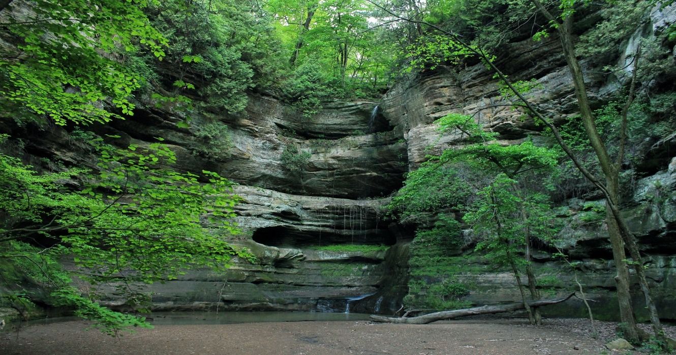 Starved Rock State Park in Illinois, an excellent road trip from Chicago to take
