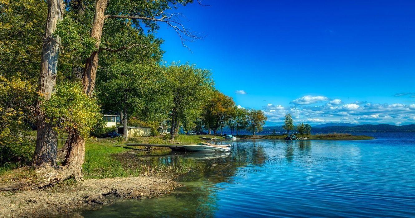 A sunny day at White's Beach at Lake Champlain in Vermont, New England, USA