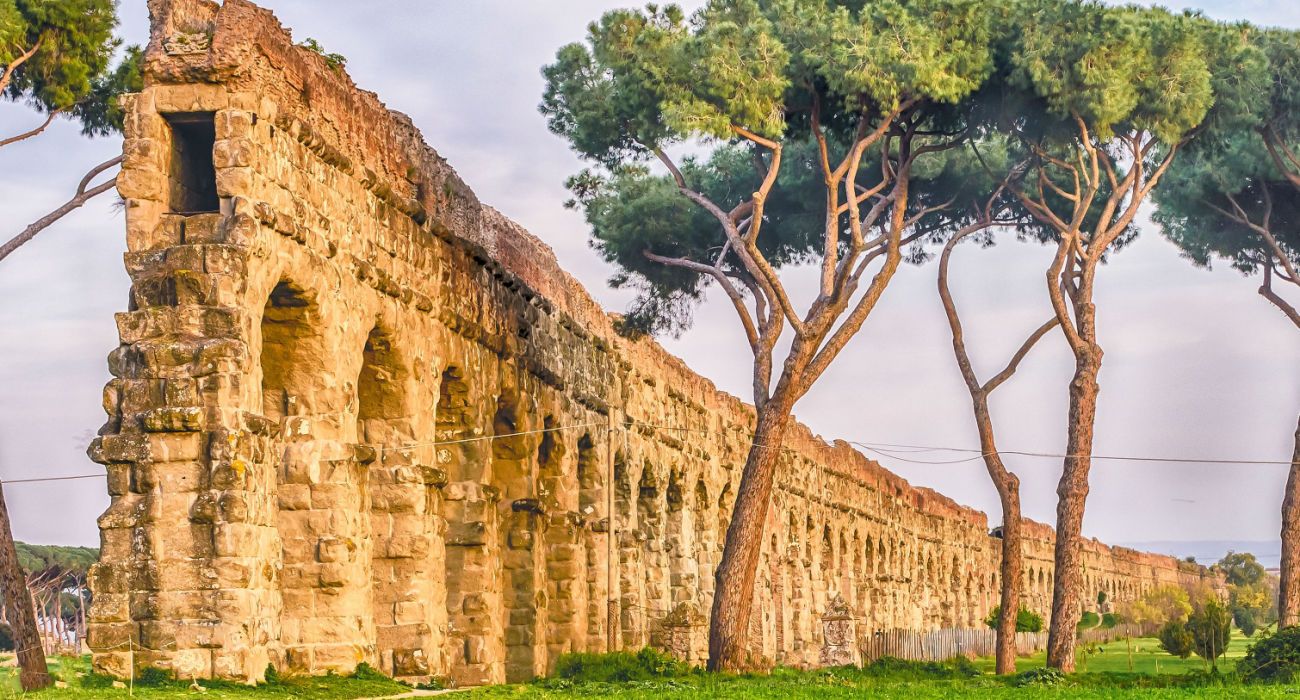 Aqueduct Park: Escape The Crowds & See The Massive Roman Aqueducts Just ...