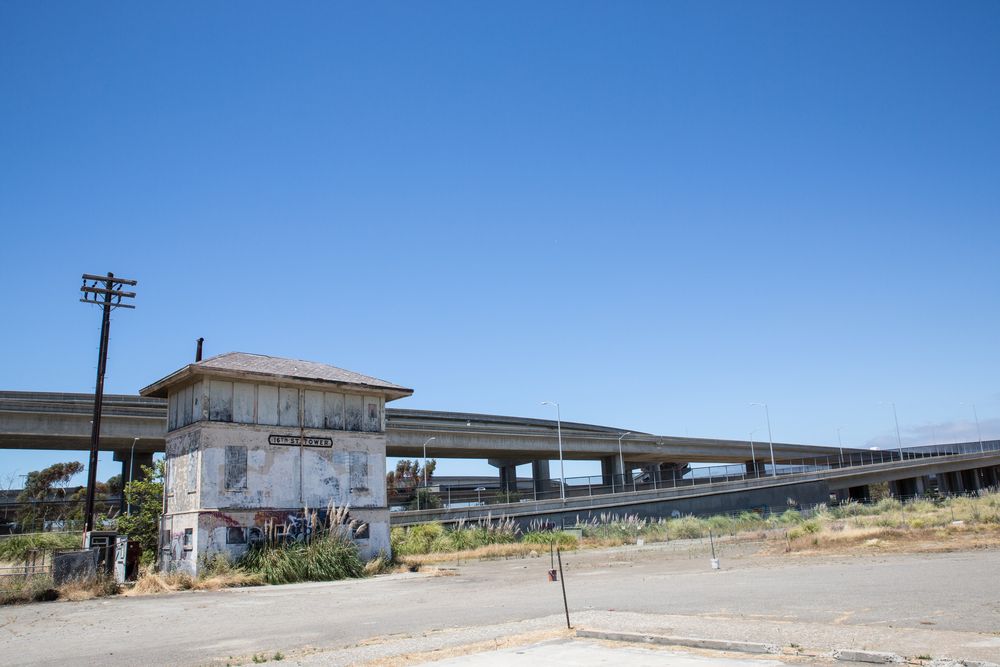 Oakland 16th Street Station, Oakland Central Station, an abandoned station in California