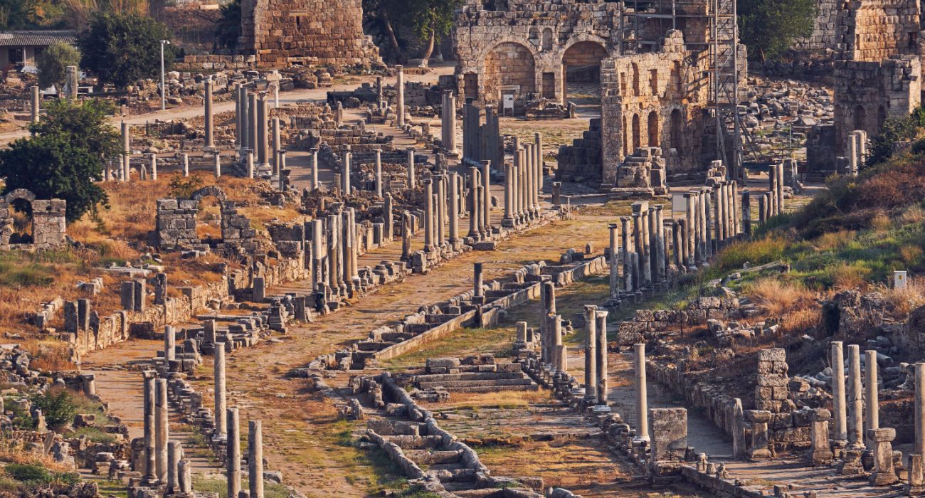 Going To Turkey? Check Out This Forgotten But Well Preserved Roman City