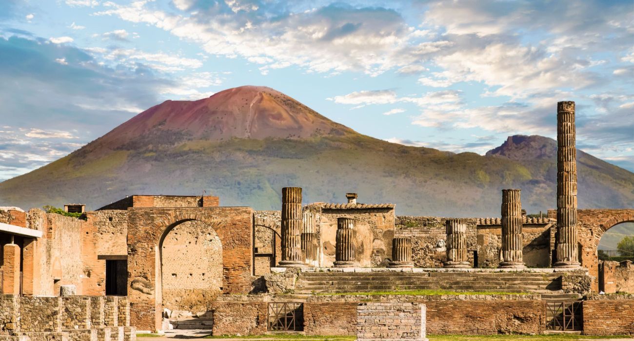 Vesuvius and Pompeii Roman City