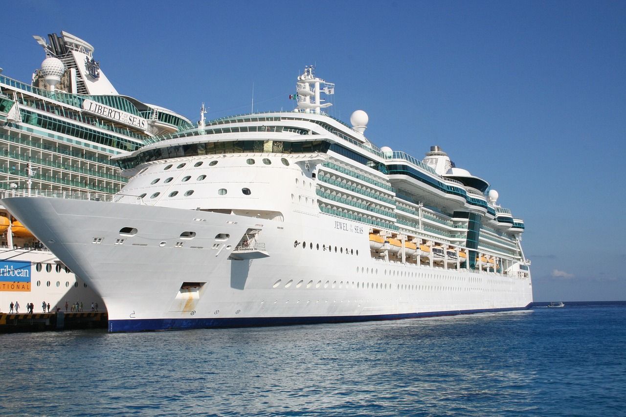 12 Best Royal Caribbean Cruise Ships For Adults