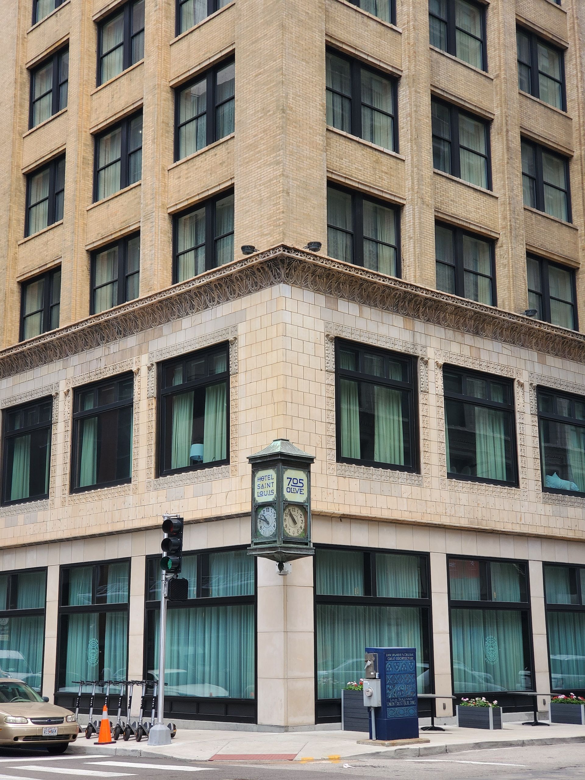 10 Things To Know About The Amtrak Gateway Station In St. Louis & Its