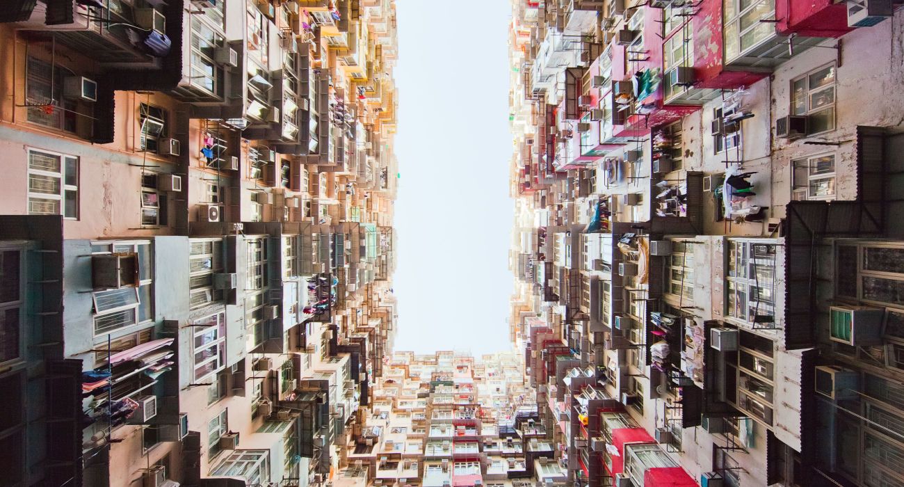 A city of contrasts! Get to know the REAL Hong Kong with our neighbourhood  guide