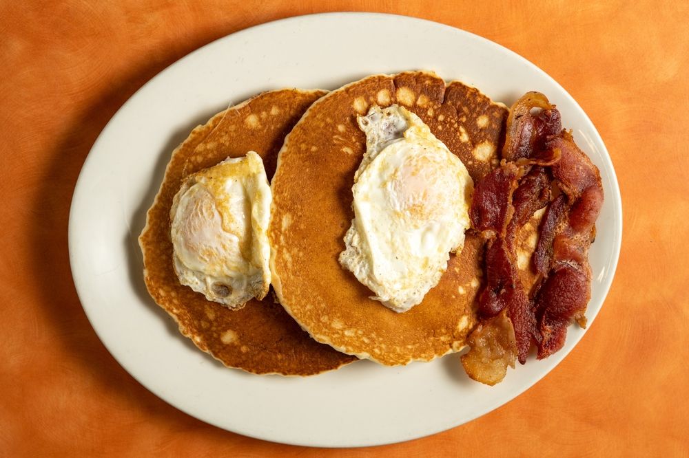 Visiting Ottawa? 14 Foods You Can't Miss While You're There