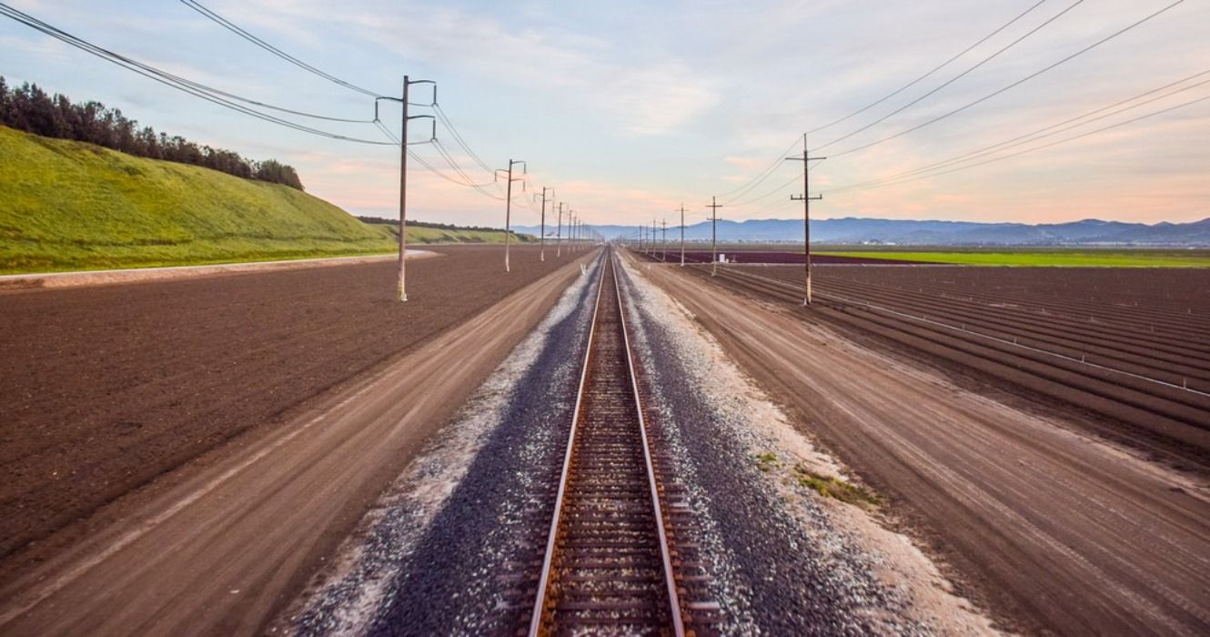 Amtrak Starlight: 10 Things To Know About This Scenic Pacific Coastal Route