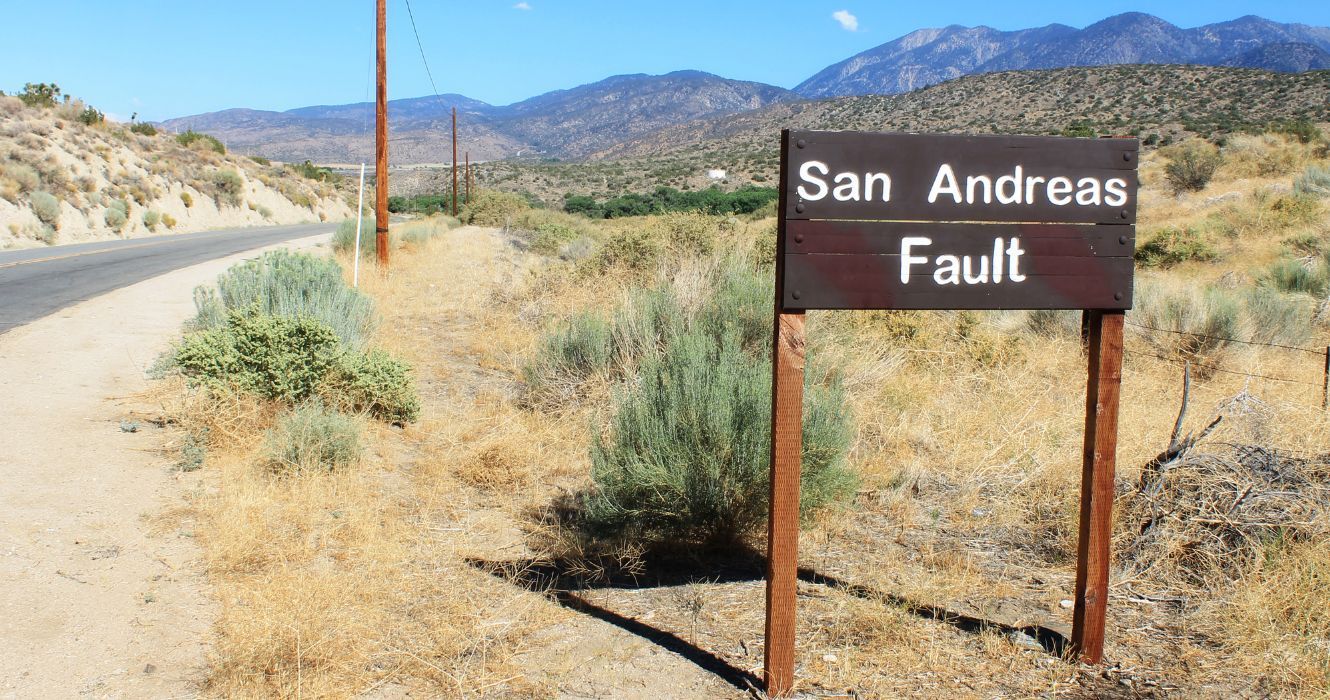 sign for the san andreas fault line