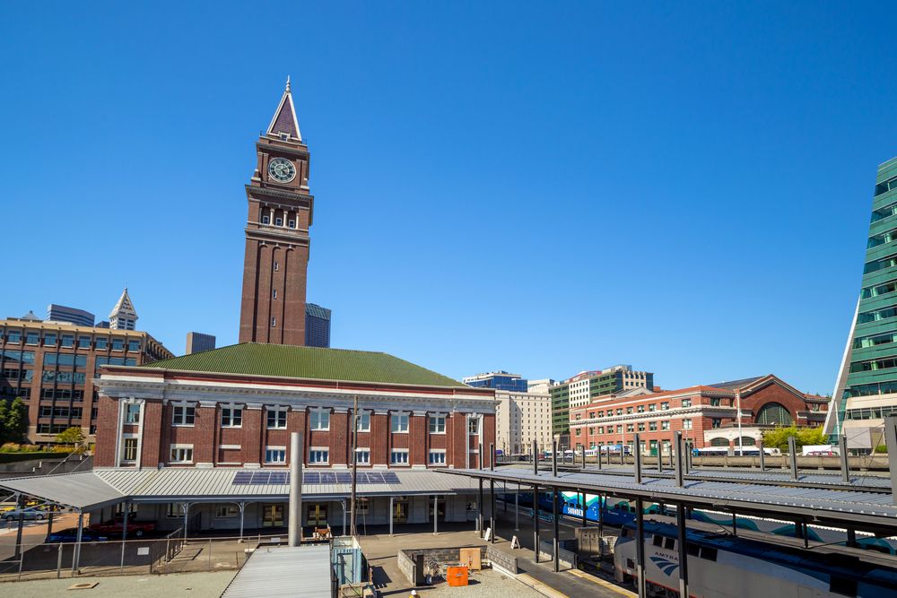 King Street Station in Seattle, Washington, which was built between 1904 and 1906 by the Great Northern Railway and Northern Pacific Railway