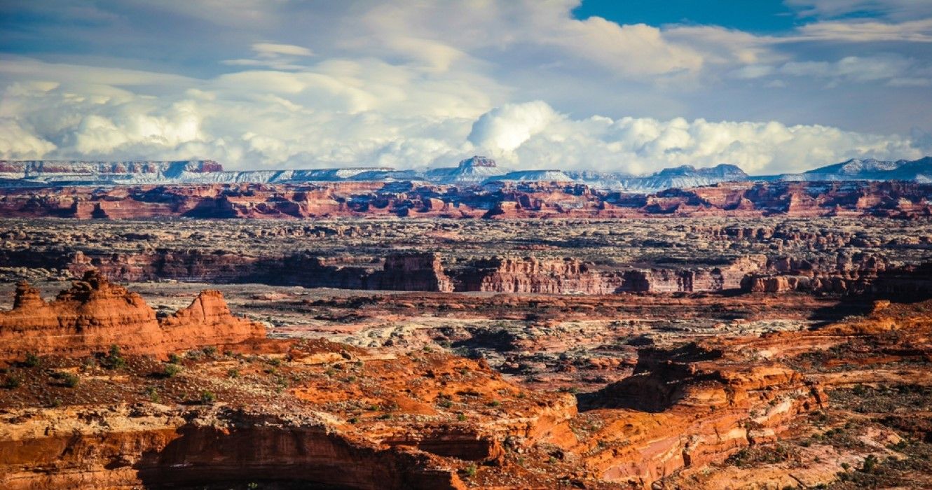 Four Wheel Drive Only How To Drive - White Rim Road In The Island Of The Sky District Of Canyonlands Utah