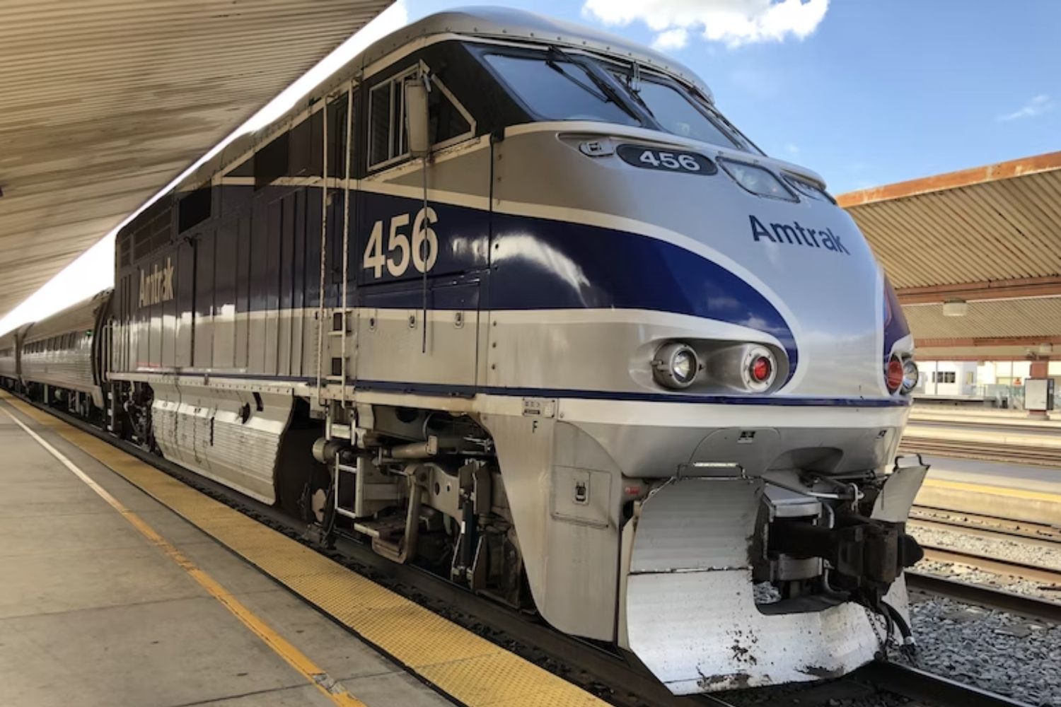 Amtrak Sacramento: 10 Things To Know About The Sacramento Valley Station &  Where It Goes