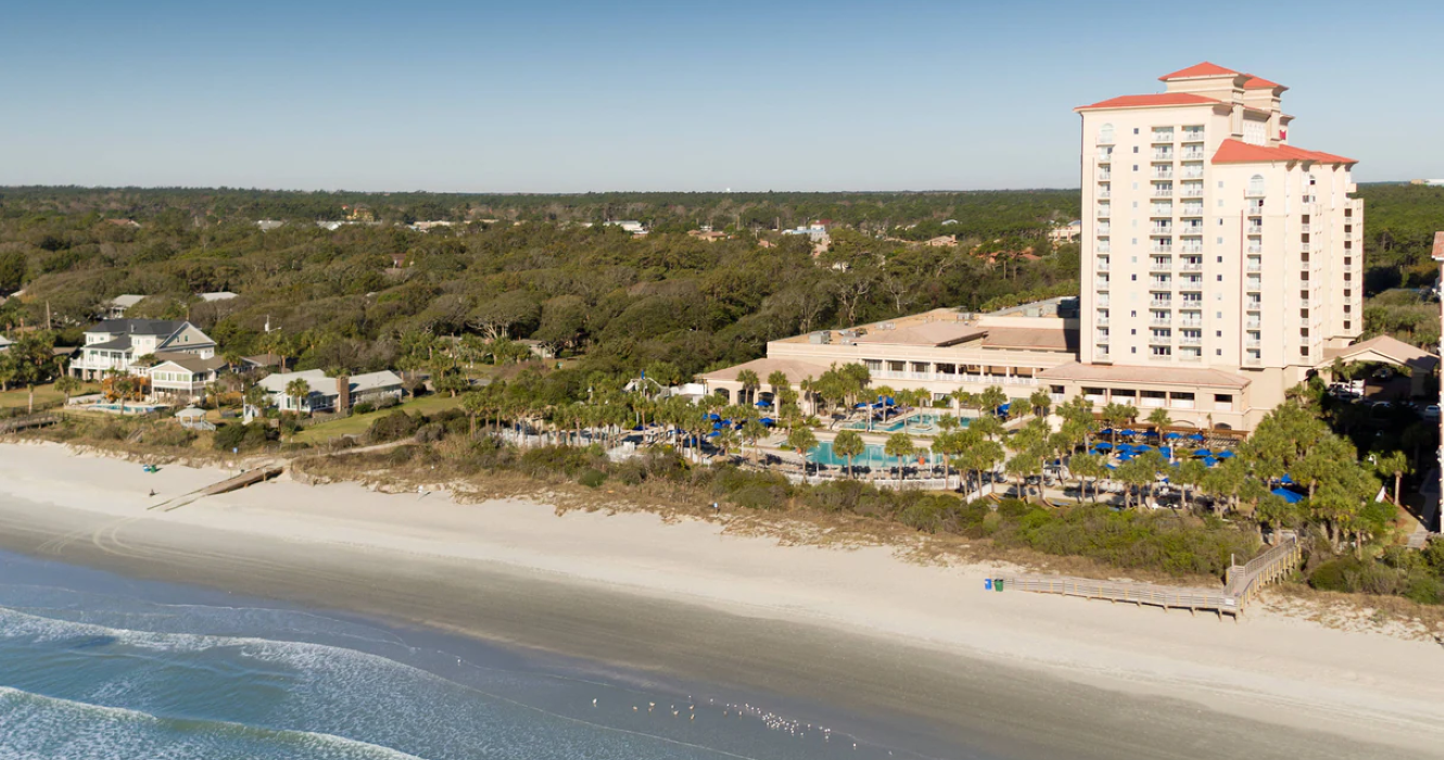 10 Myrtle Beach Oceanfront Hotels Where You Can Experience Coastal Beauty