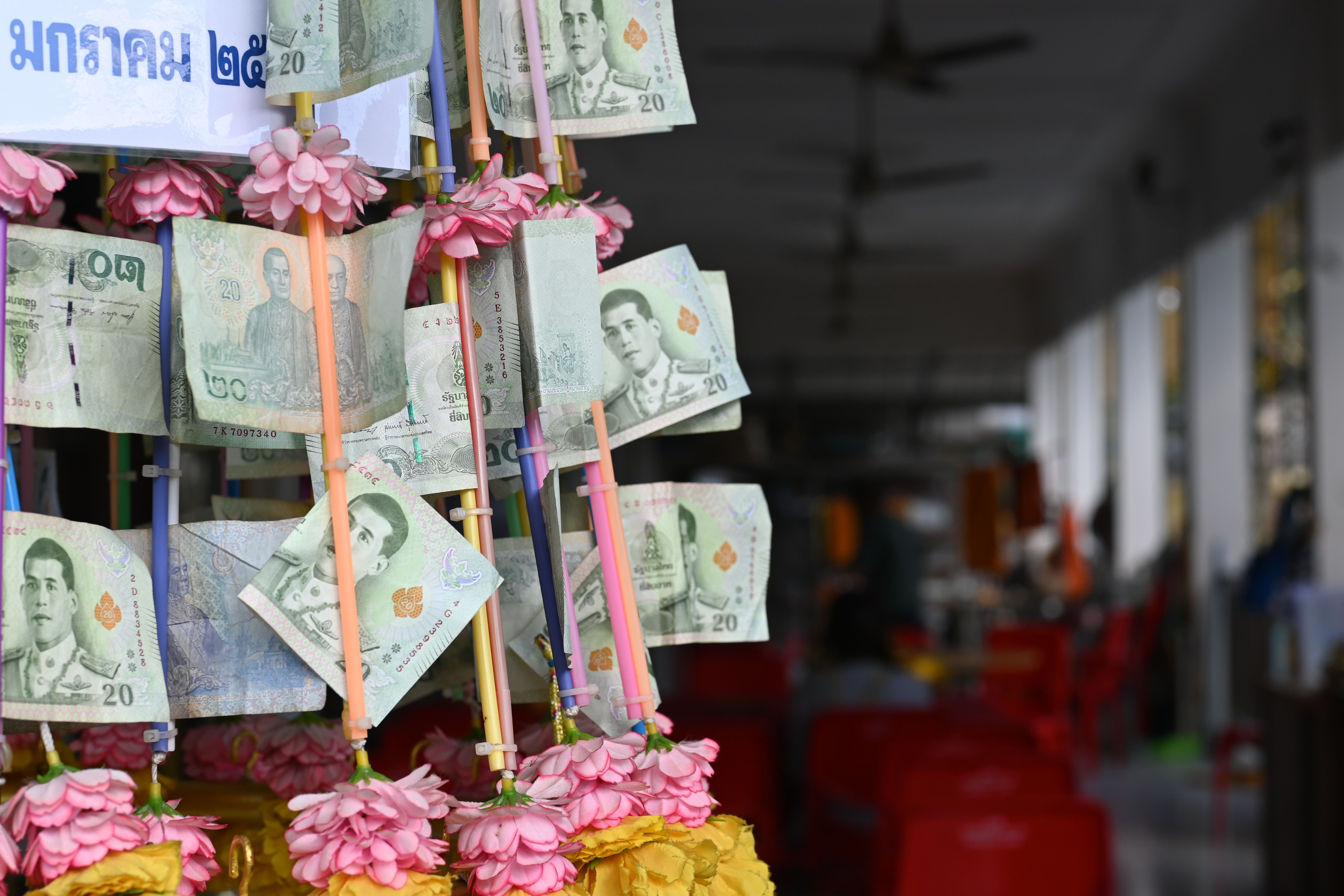 thailand-currency-everything-you-need-to-know-about-the-stretch-of-the