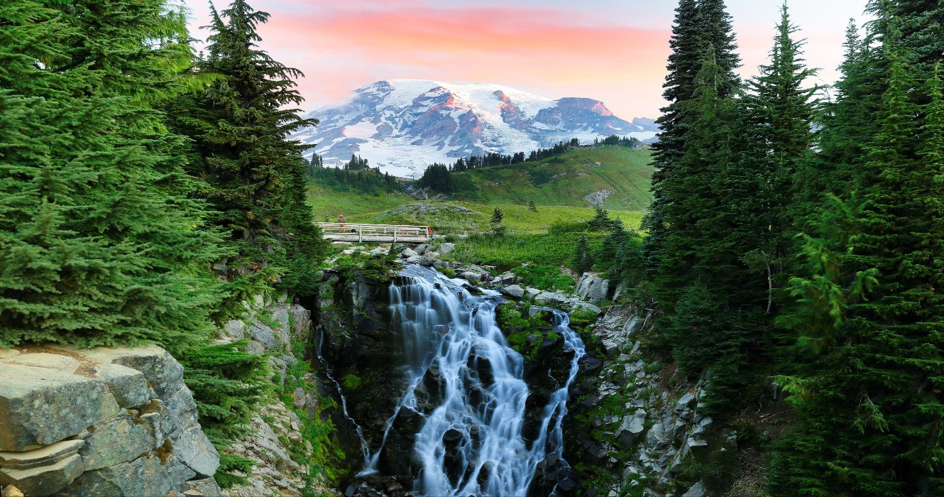 thumbnail image 2 of Mount Rainier National Park Collectible Token – Vintage Souvenir Medal 2 of 4