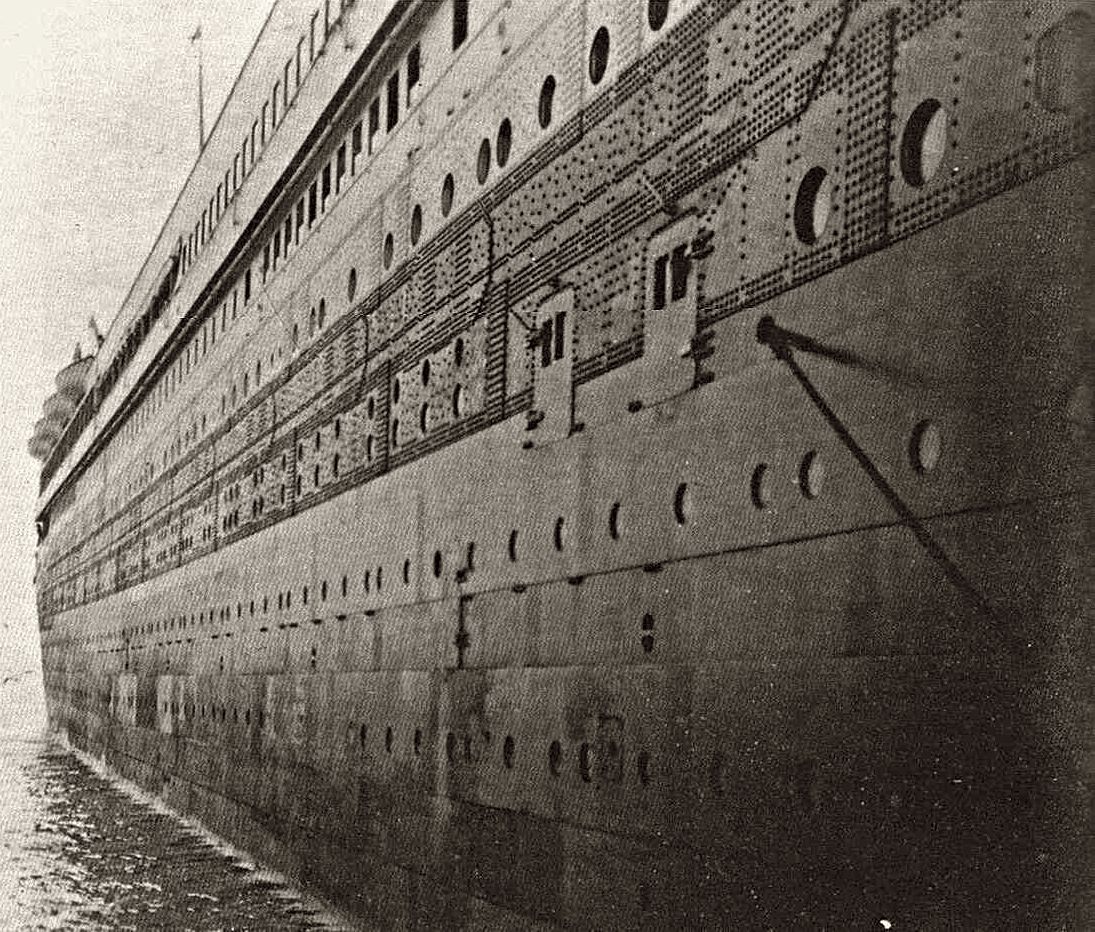 Titanic_starboard_side_Odell
