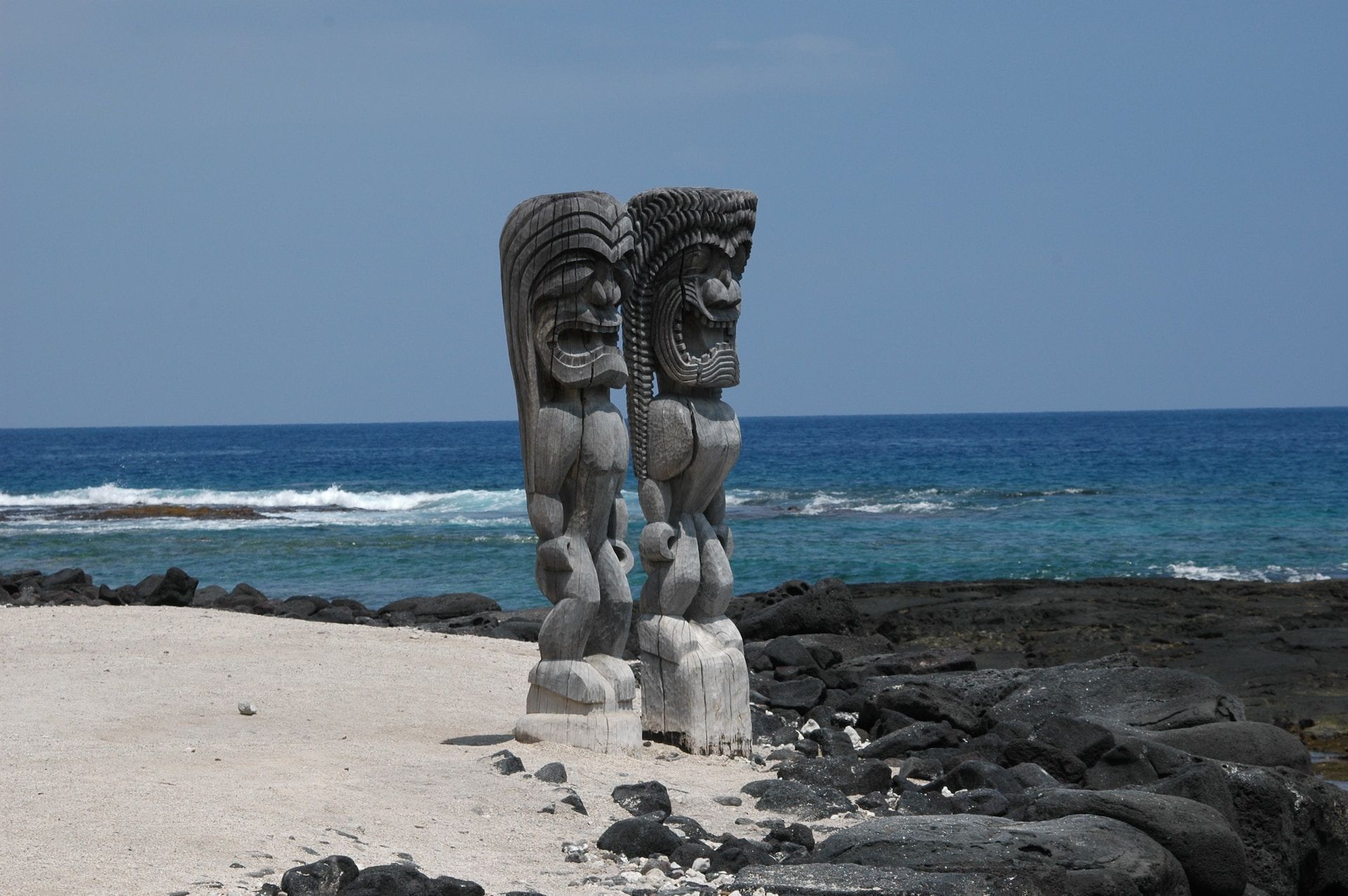 Statues in Pu'uhonua o Honaunau National Historical Park