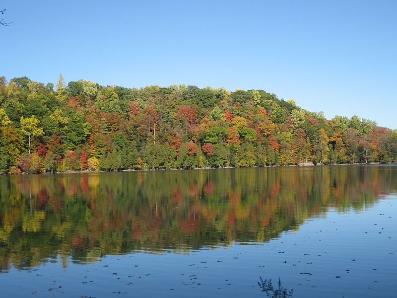  Green Lakes State Park In New York, USA