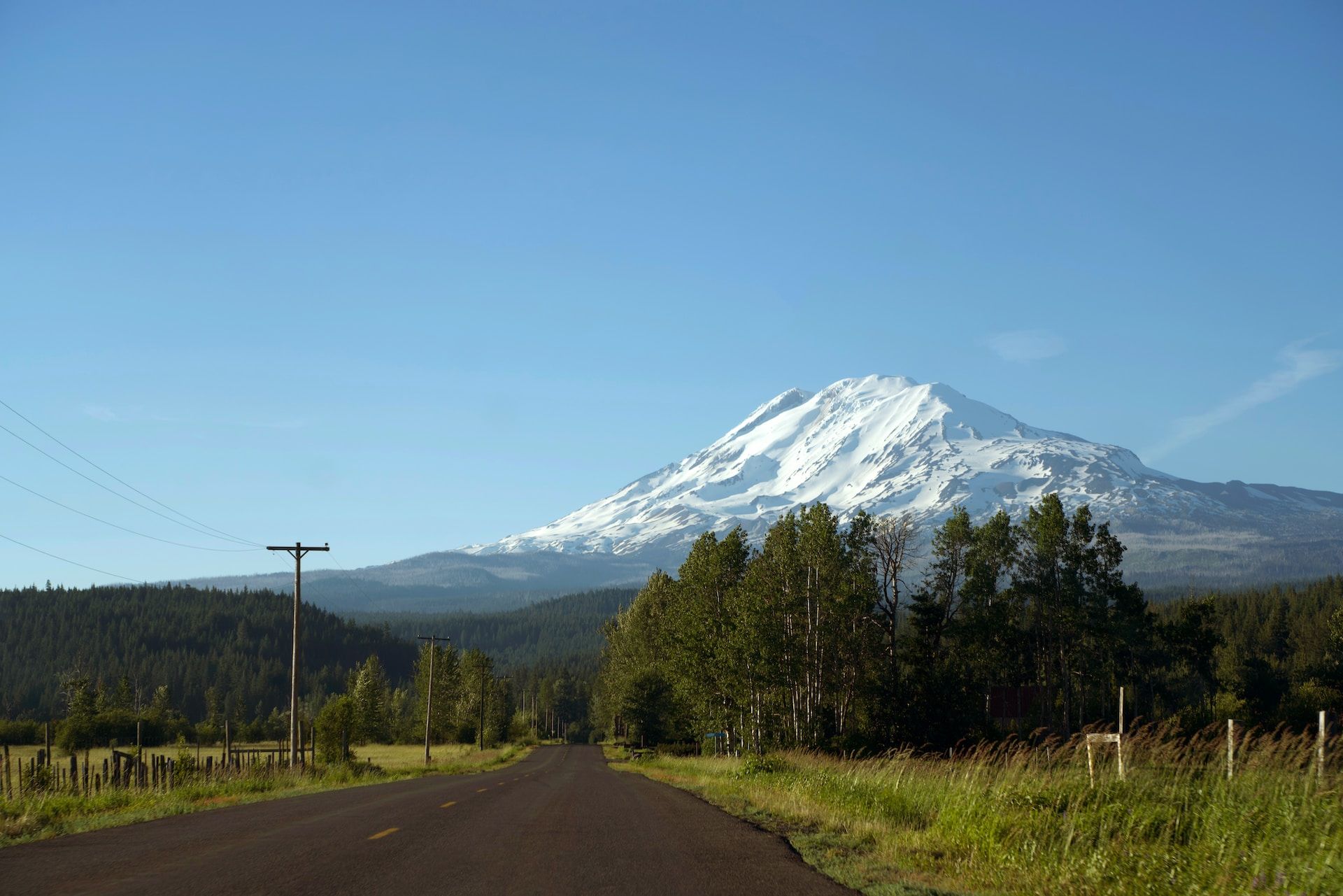 10 Of The Least-Crowded Towns In Washington To Catch The Fall Foliage