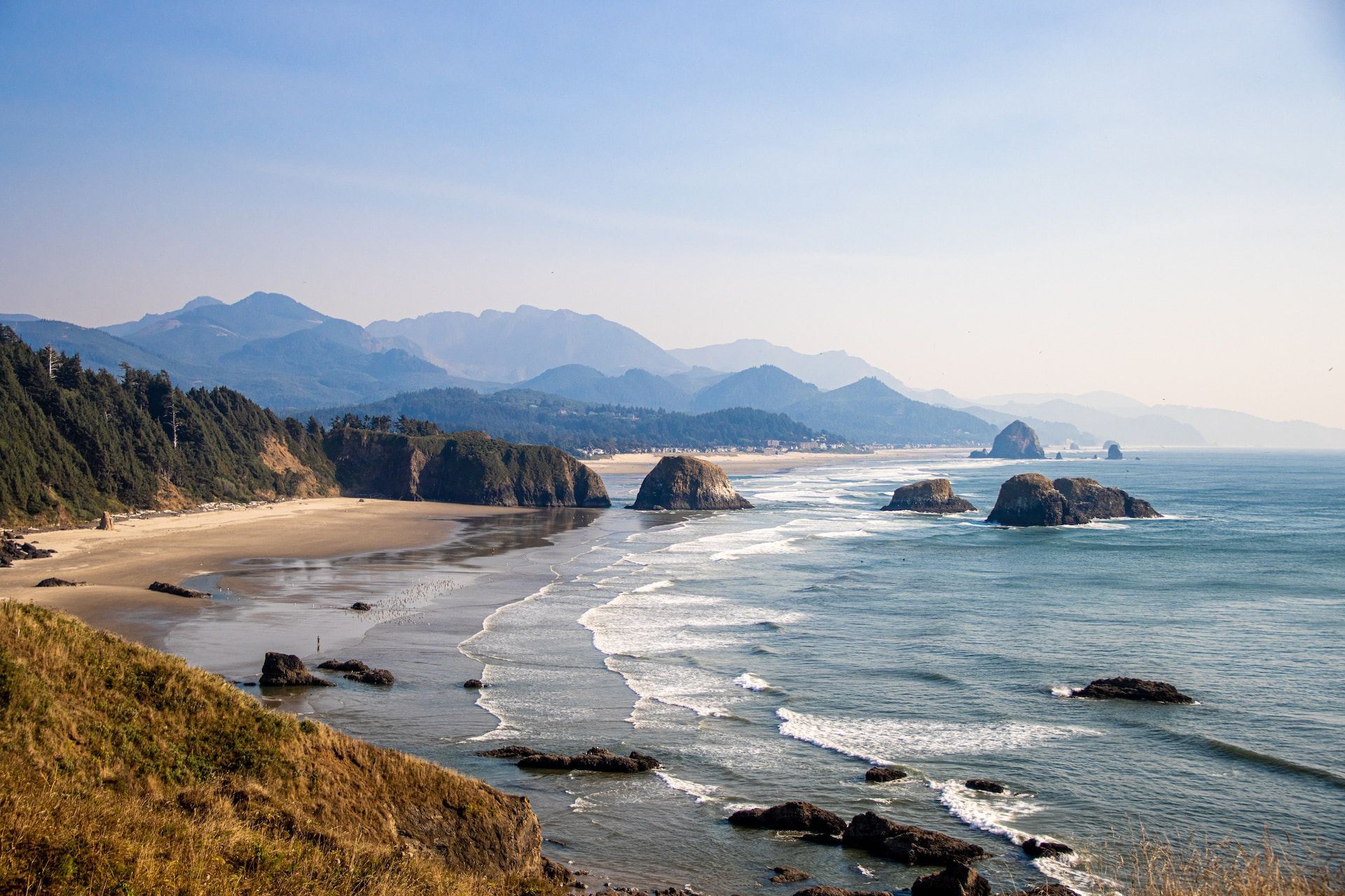 Exploring America's Backroads: 10 Affordable Road Trips To Scenic Small ...