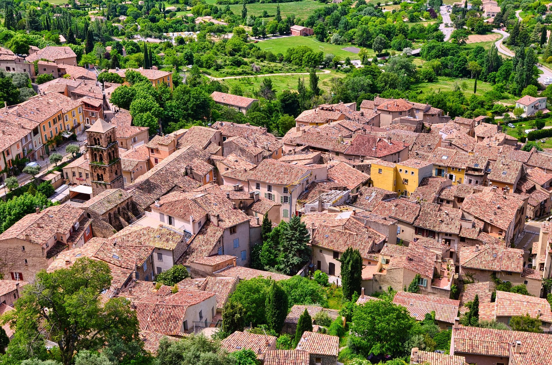 An aerial view of Moustiers-sainte-marie France