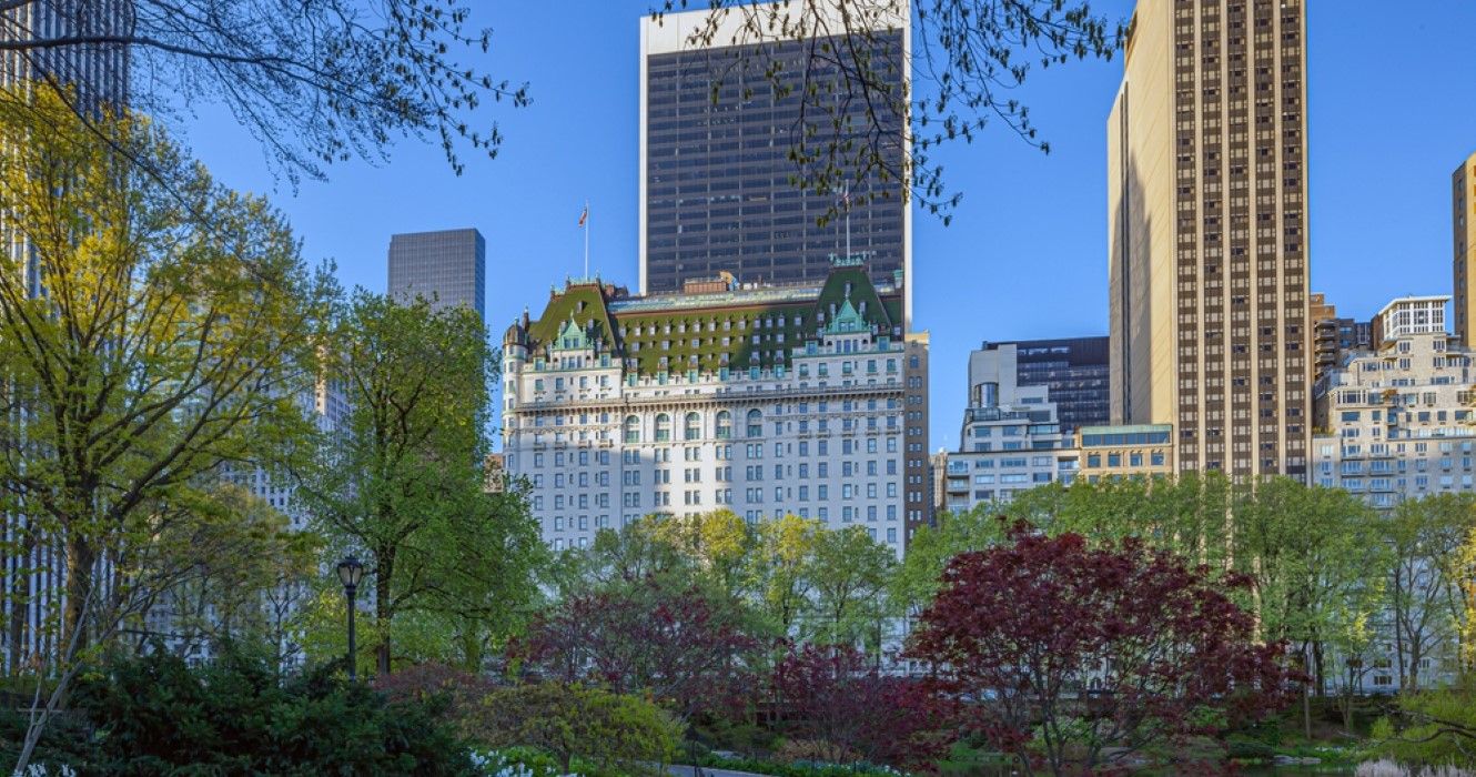 Plaza hotel on the edge of Central Park, New York City