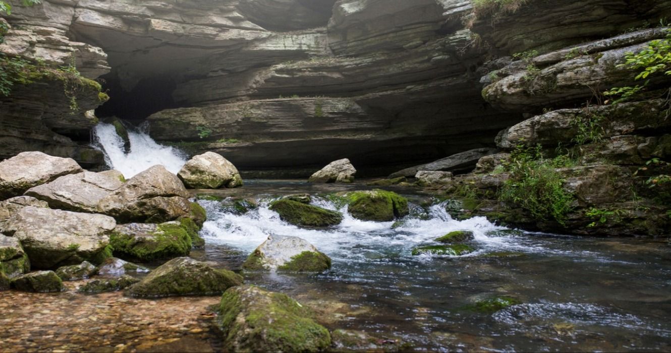 A cave entrance to Blanchard Springs Caverns in Arkansas, USA